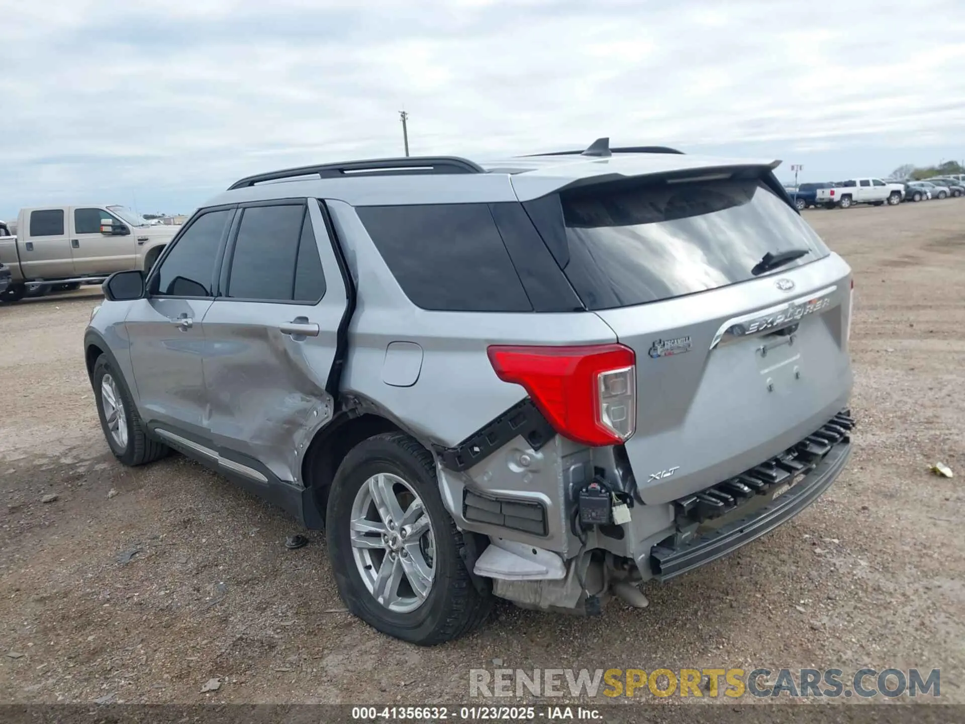 15 Photograph of a damaged car 1FMSK7DHXNGA80459 FORD EXPLORER 2022
