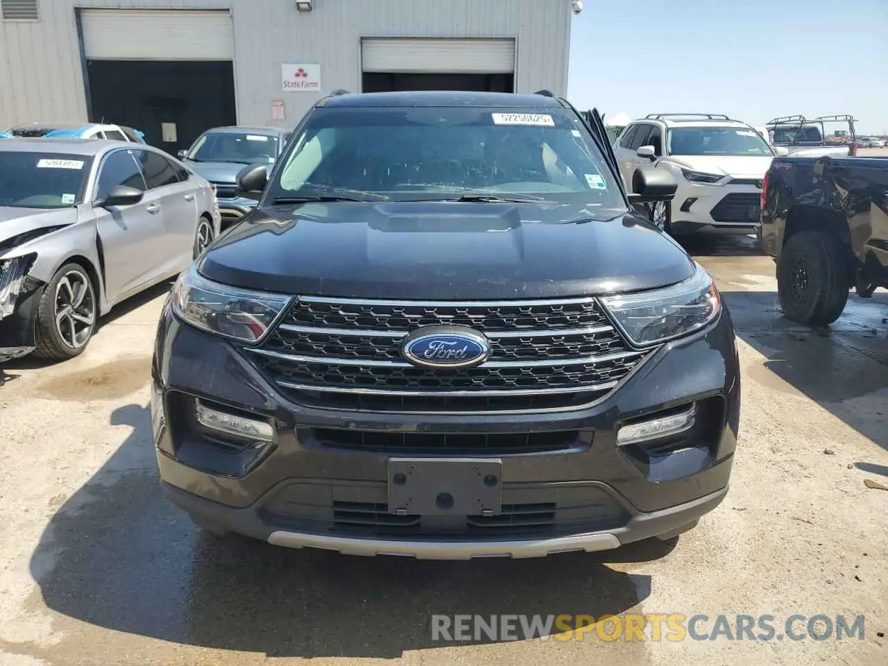 5 Фотография поврежденного автомобиля 1FMSK7DHXNGC43658 FORD EXPLORER 2022