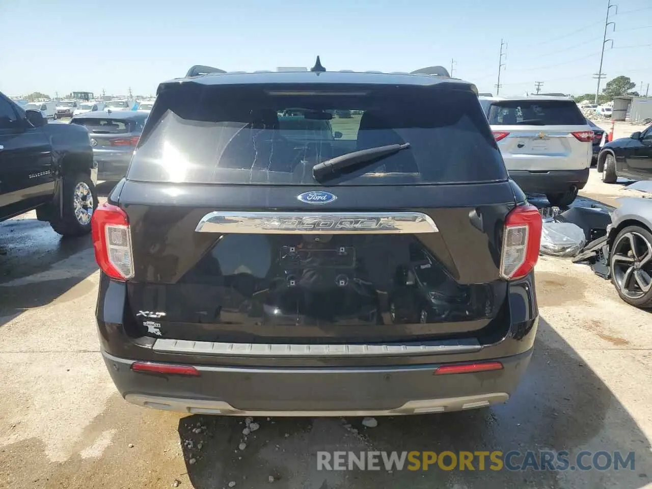 6 Фотография поврежденного автомобиля 1FMSK7DHXNGC43658 FORD EXPLORER 2022