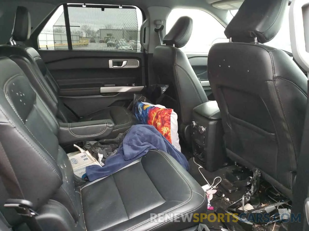 11 Photograph of a damaged car 1FMSK7FH2NGA62728 FORD EXPLORER 2022