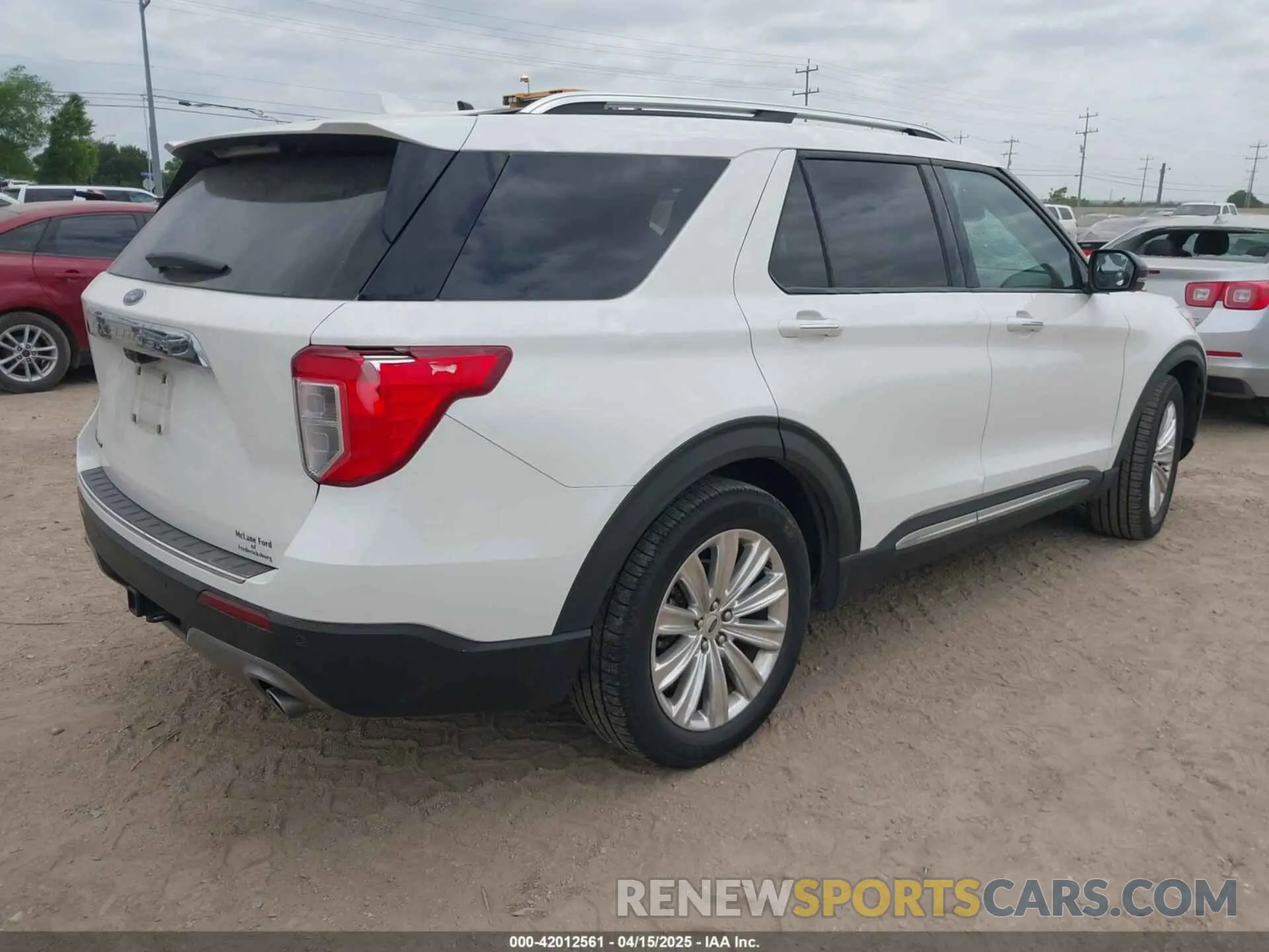 4 Photograph of a damaged car 1FMSK7FH3NGA19175 FORD EXPLORER 2022