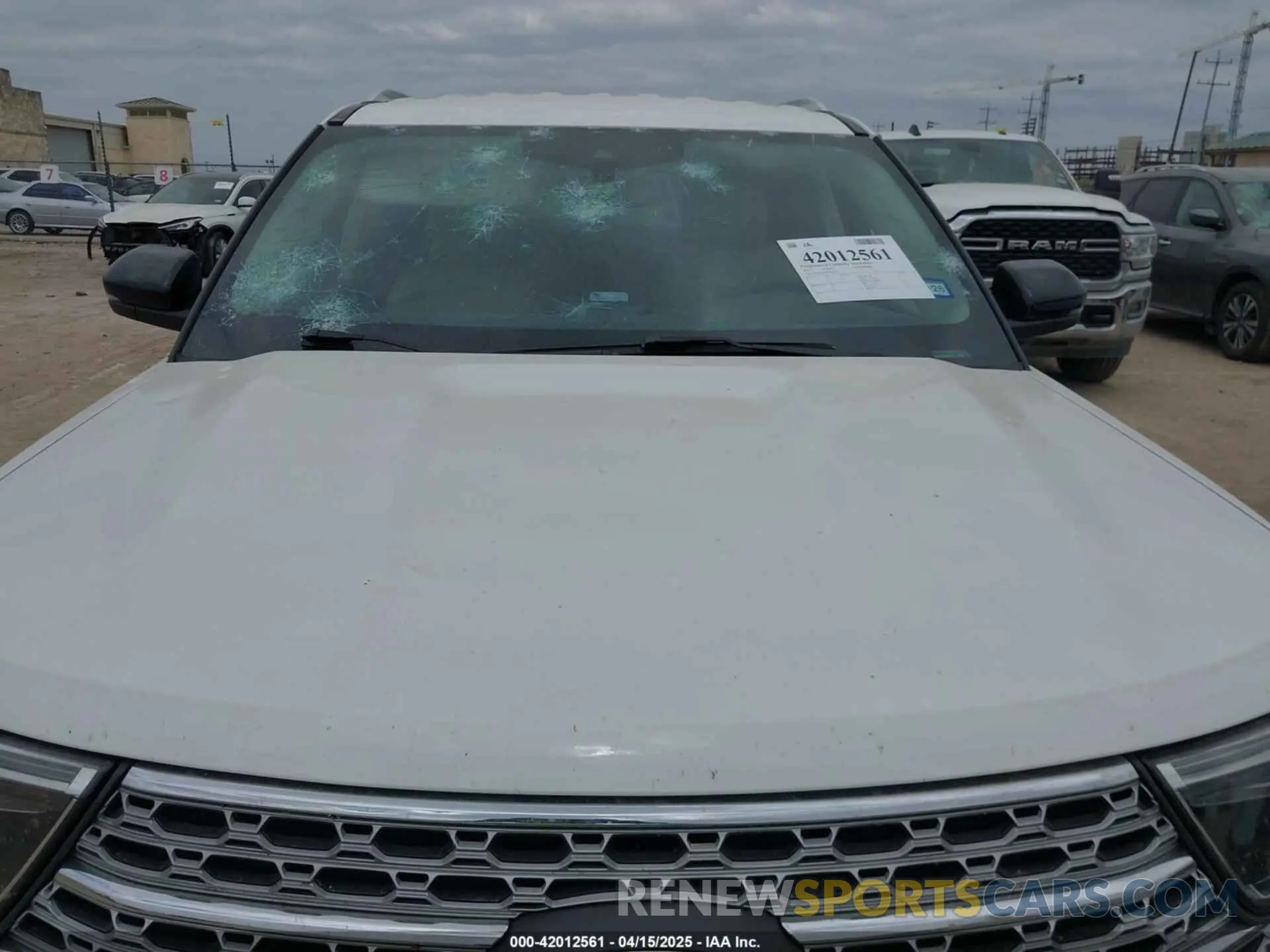 6 Photograph of a damaged car 1FMSK7FH3NGA19175 FORD EXPLORER 2022