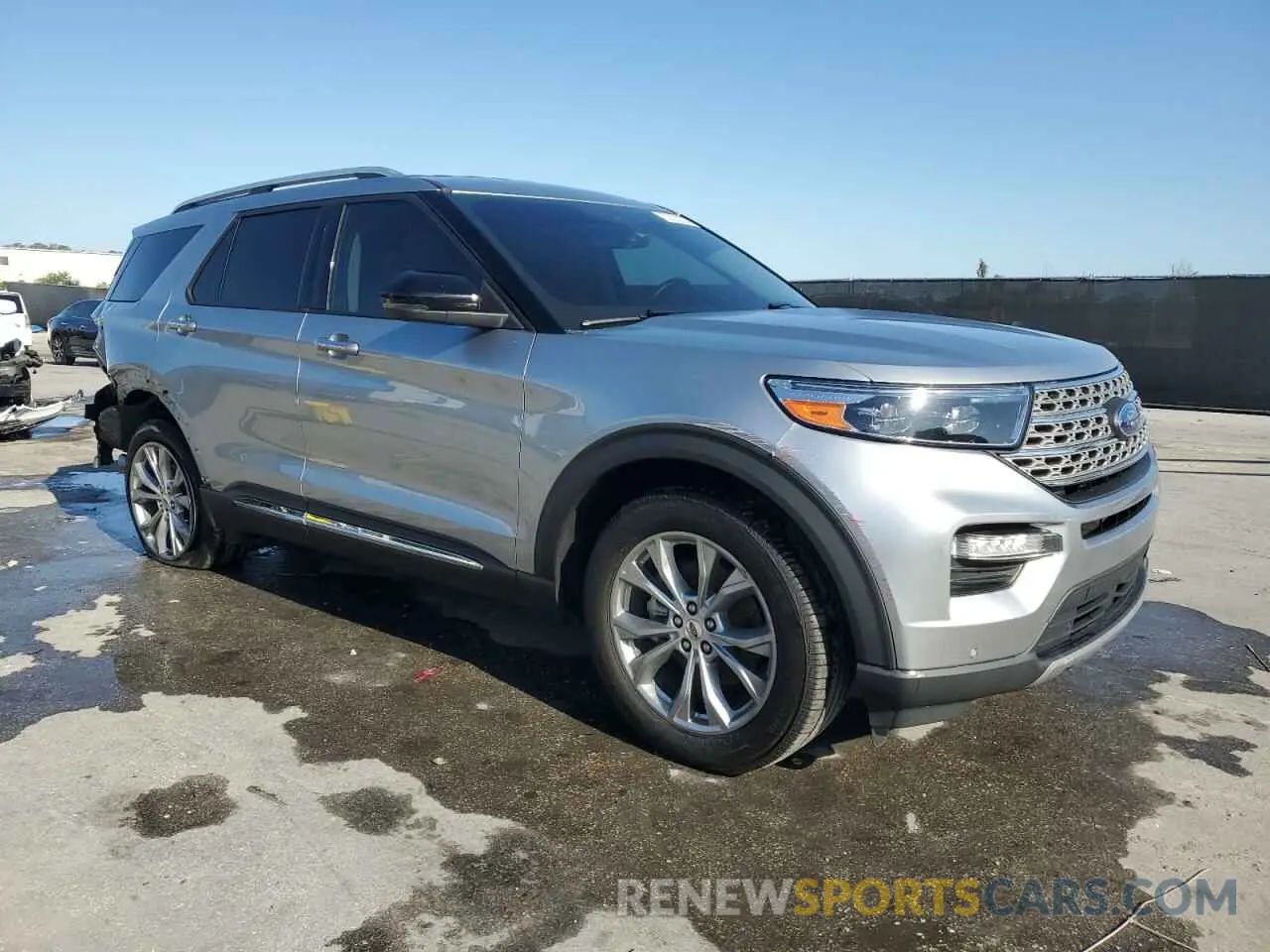 4 Photograph of a damaged car 1FMSK7FH5NGA54705 FORD EXPLORER 2022
