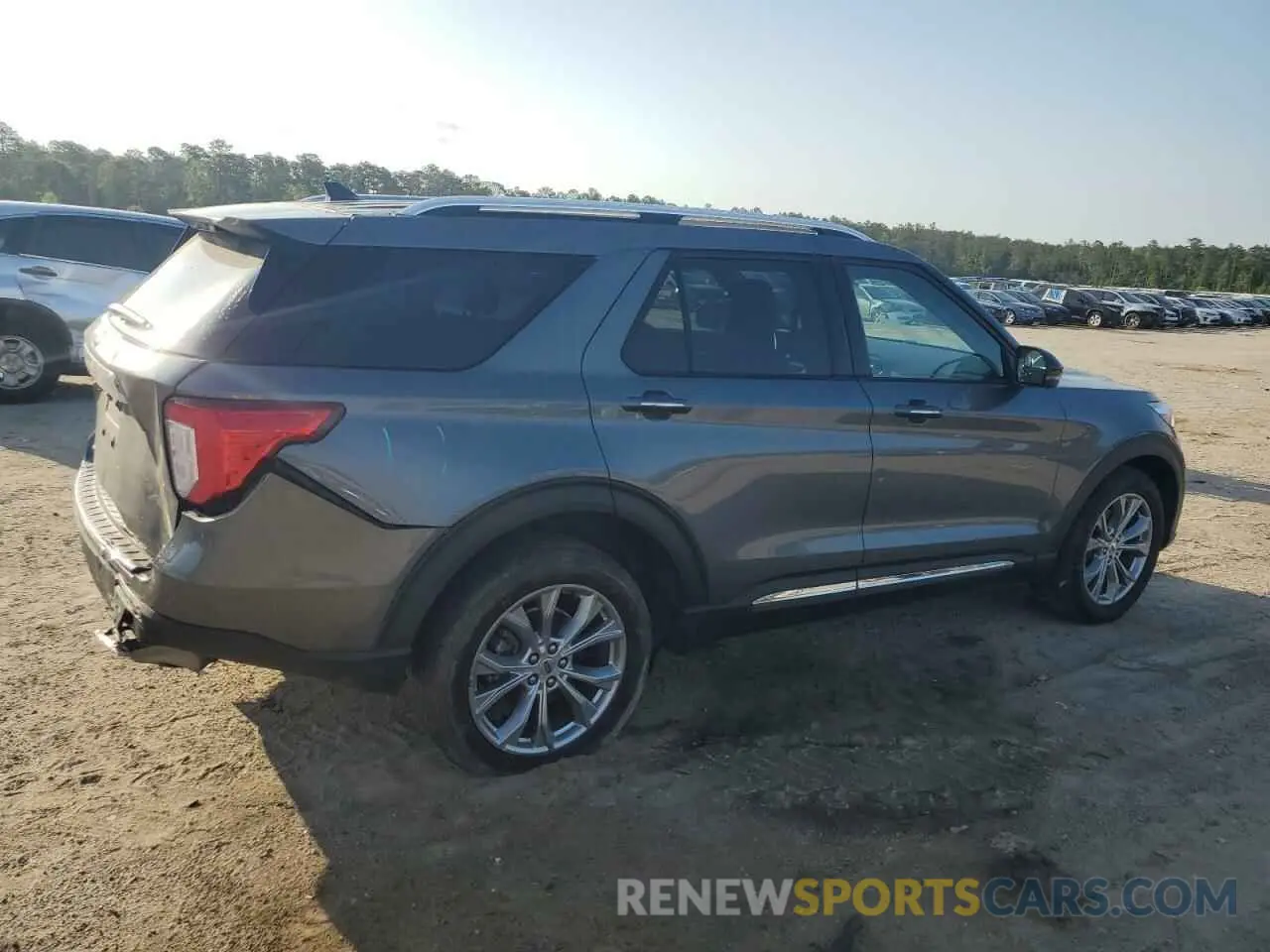 3 Photograph of a damaged car 1FMSK7FH5NGA55644 FORD EXPLORER 2022
