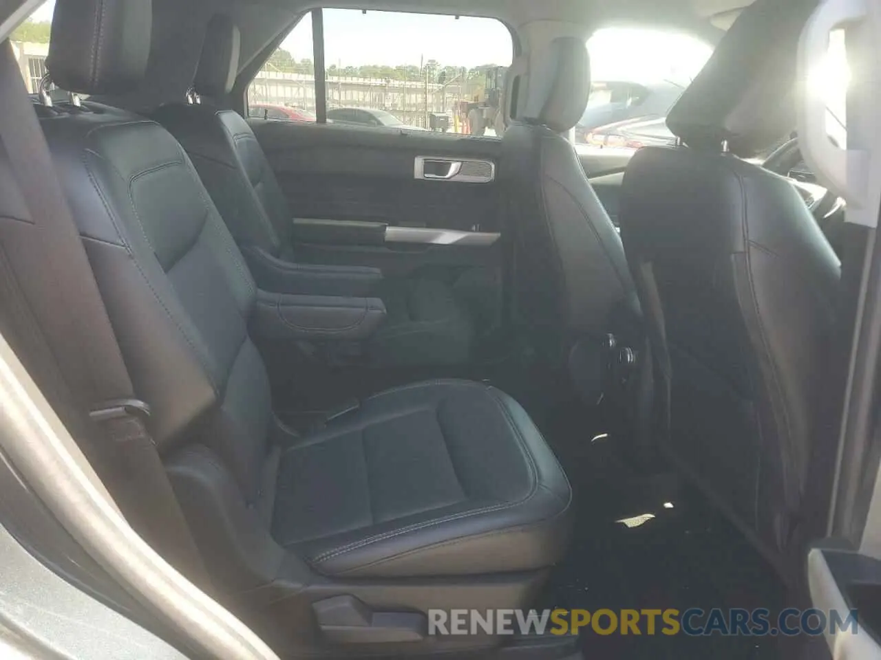 11 Photograph of a damaged car 1FMSK7FH5NGA64411 FORD EXPLORER 2022