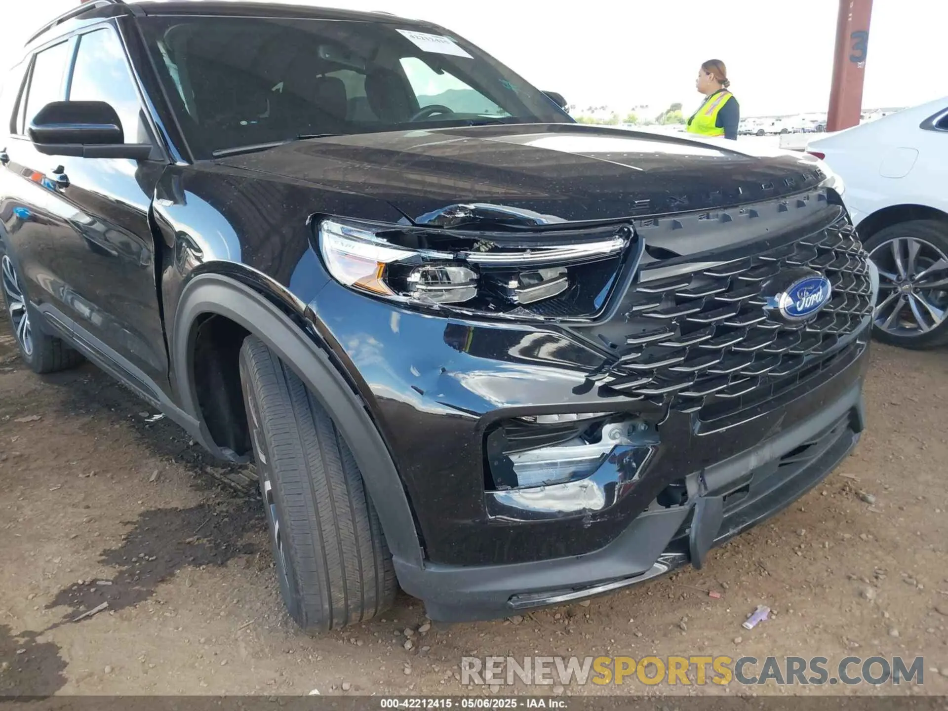 6 Photograph of a damaged car 1FMSK7KH5NGA21032 FORD EXPLORER 2022
