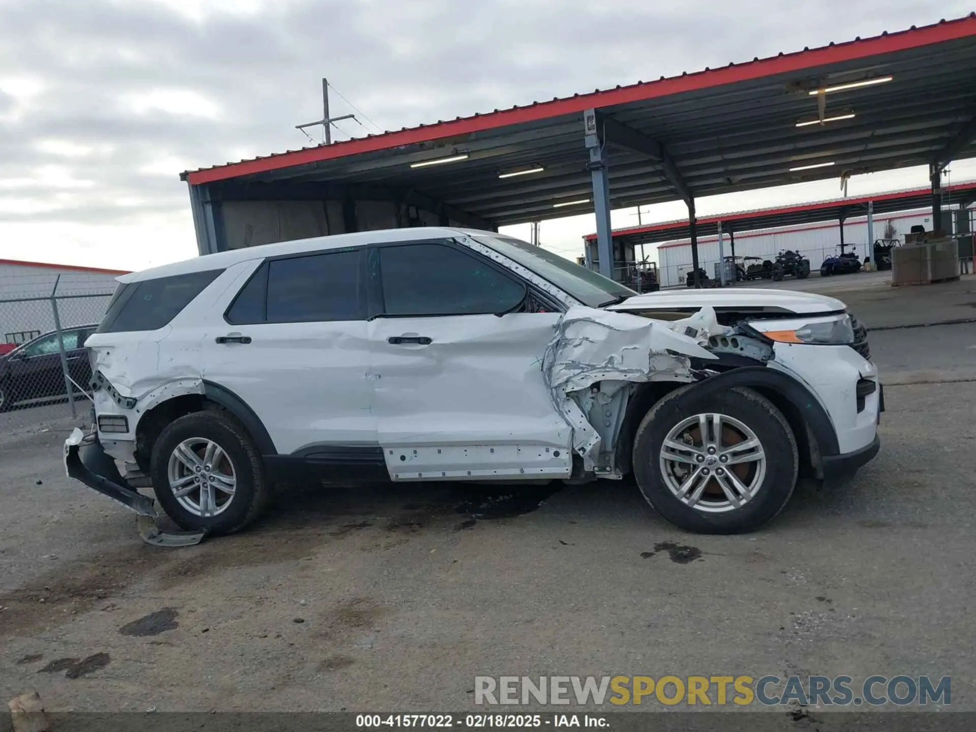13 Фотография поврежденного автомобиля 1FMSK8BB8NGA06672 FORD EXPLORER 2022