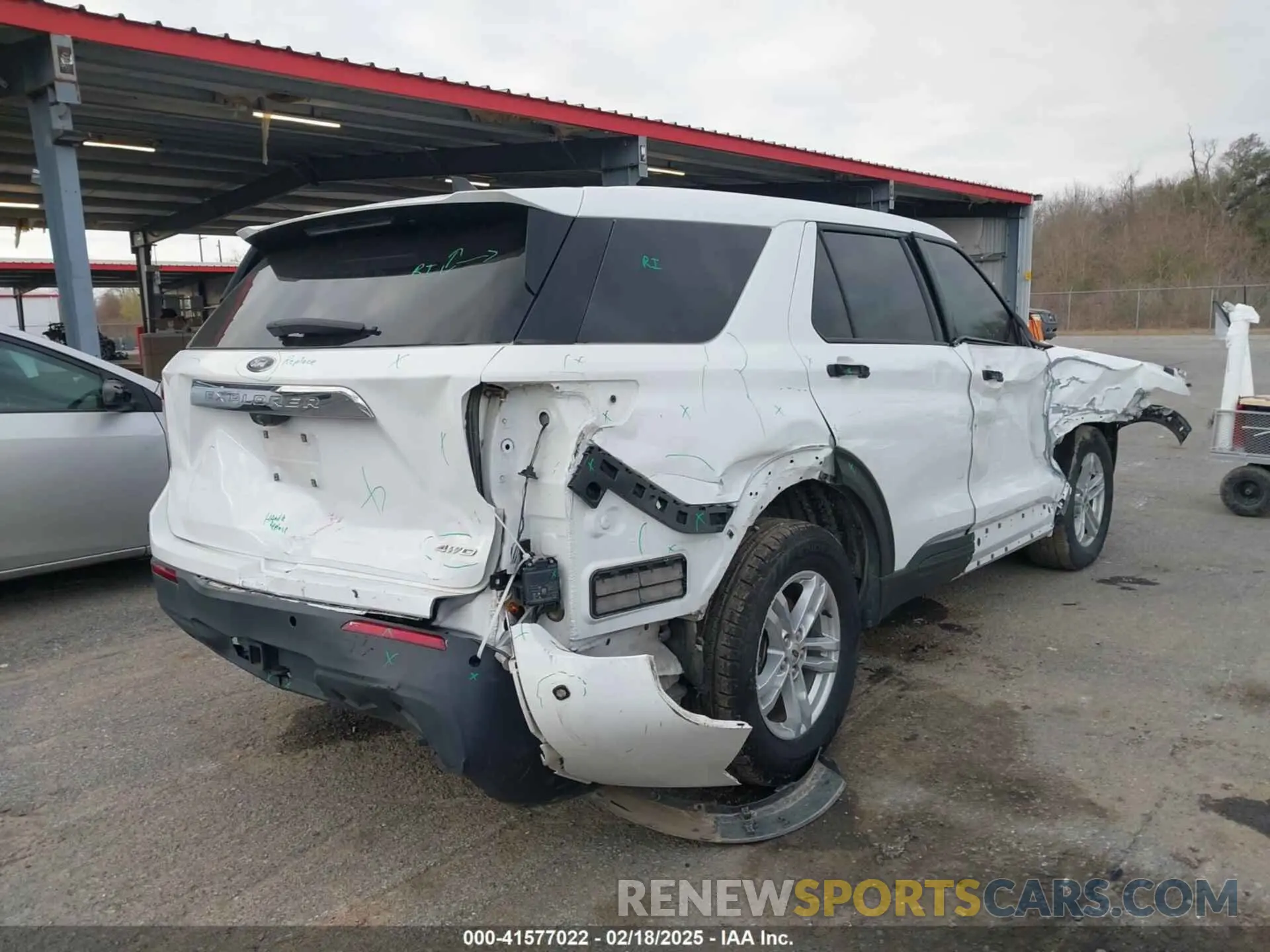 4 Фотография поврежденного автомобиля 1FMSK8BB8NGA06672 FORD EXPLORER 2022