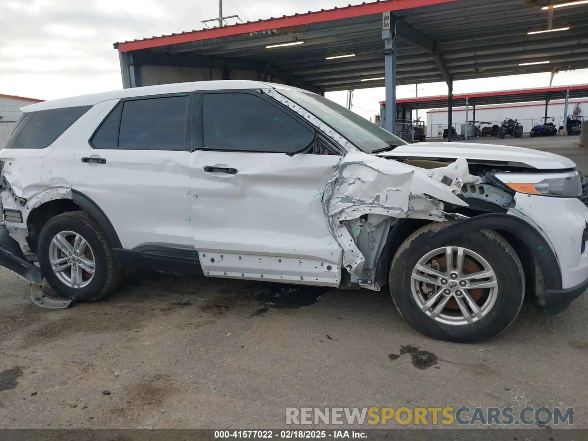 6 Фотография поврежденного автомобиля 1FMSK8BB8NGA06672 FORD EXPLORER 2022