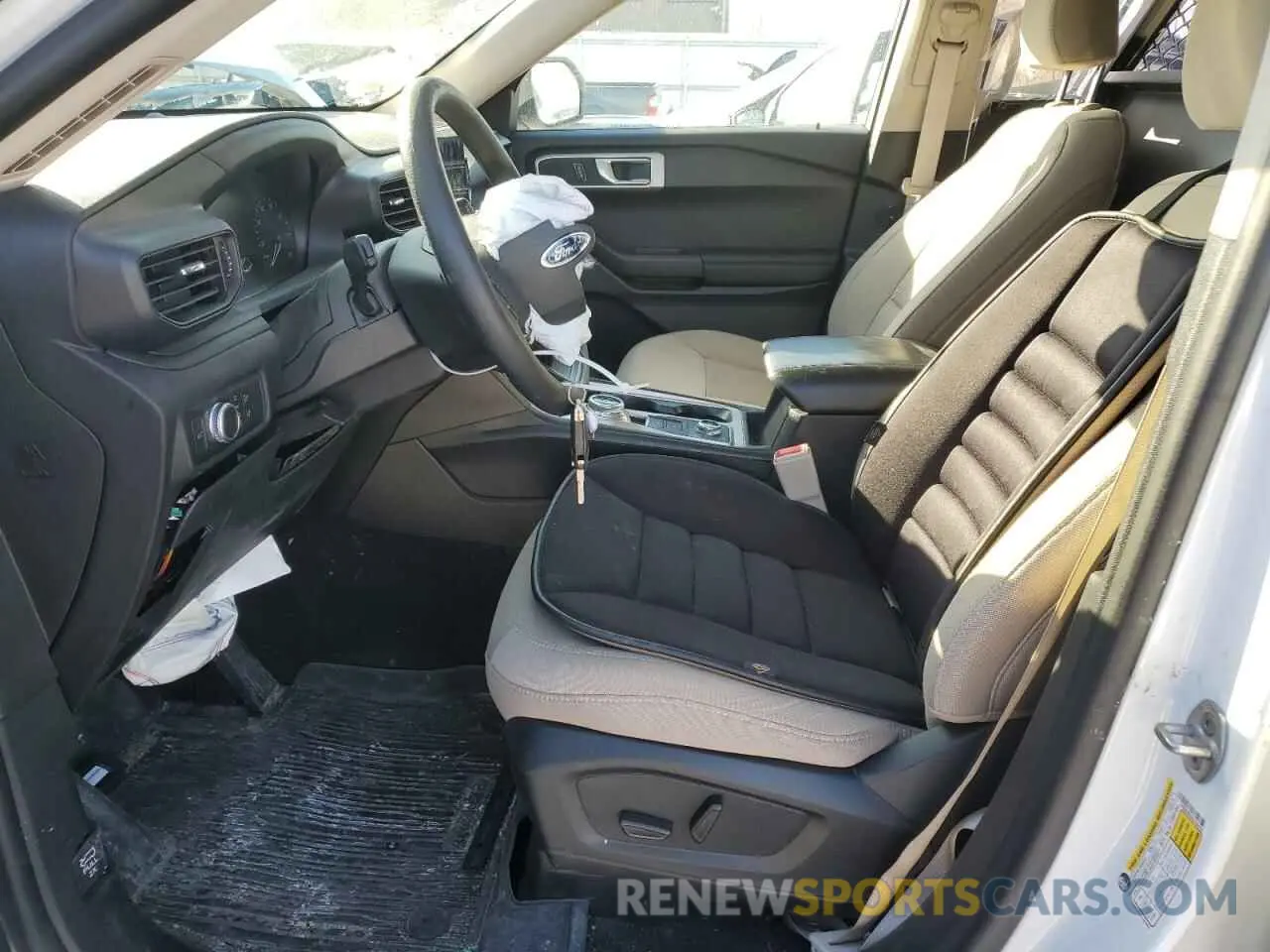 7 Фотография поврежденного автомобиля 1FMSK8BHXNGA00439 FORD EXPLORER 2022