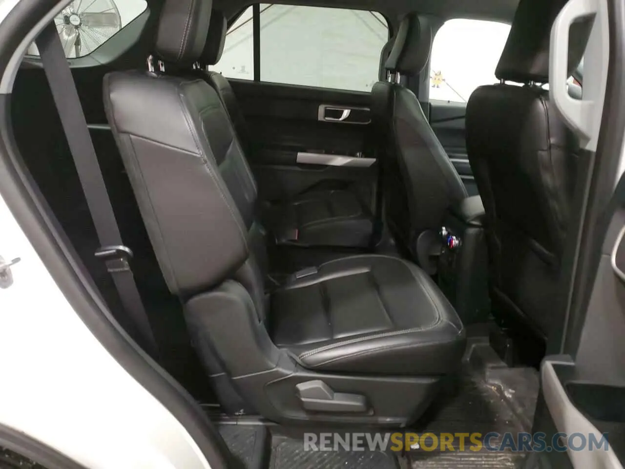 11 Фотография поврежденного автомобиля 1FMSK8DH1NGA21225 FORD EXPLORER 2022