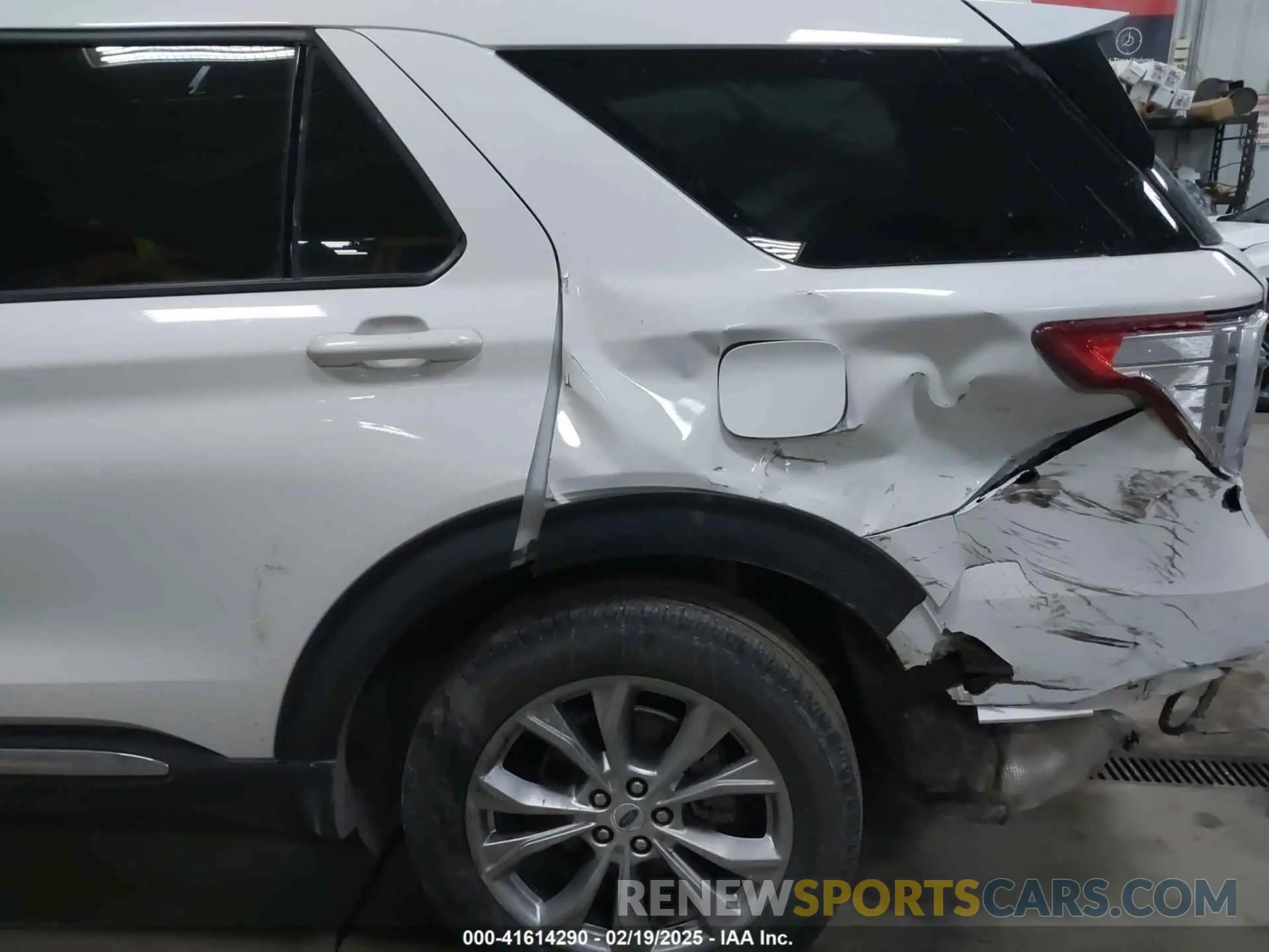 6 Photograph of a damaged car 1FMSK8DH2NGA29432 FORD EXPLORER 2022