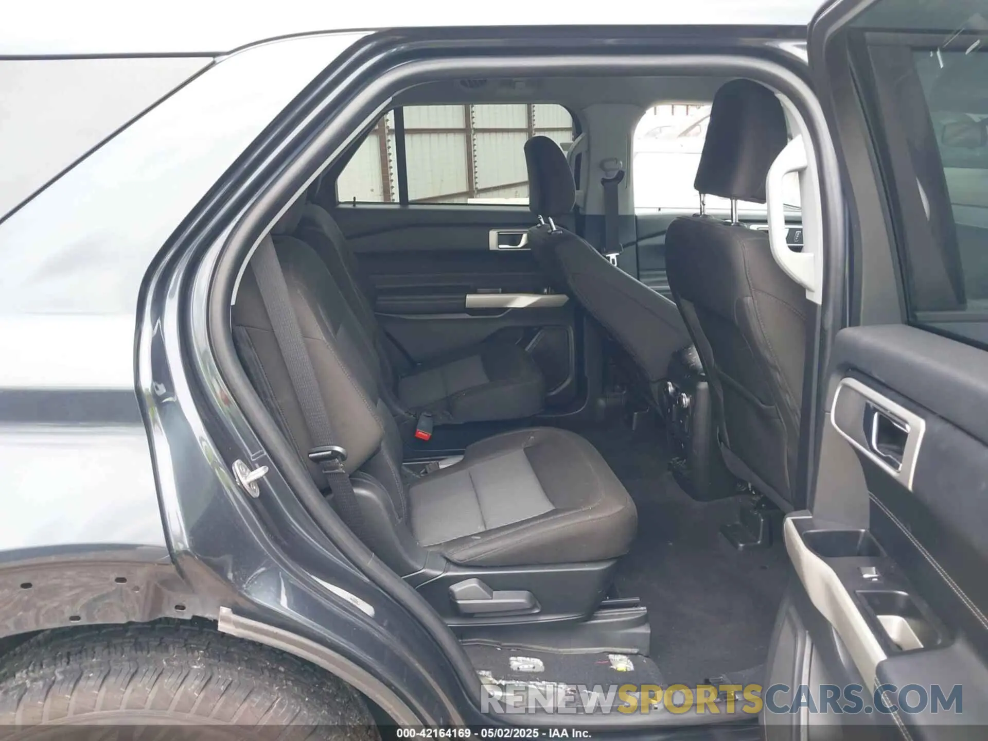 8 Photograph of a damaged car 1FMSK8DH3NGA69714 FORD EXPLORER 2022
