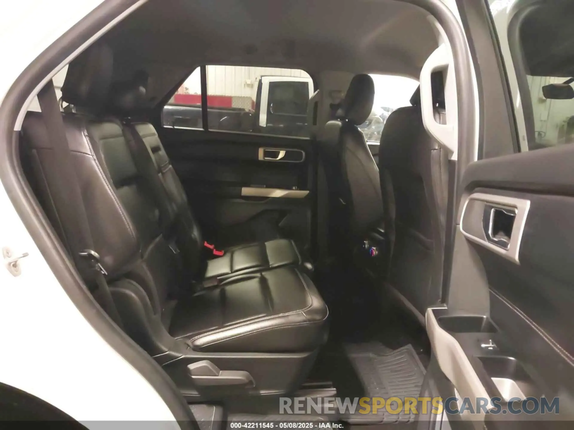 8 Фотография поврежденного автомобиля 1FMSK8DH4NGB05636 FORD EXPLORER 2022