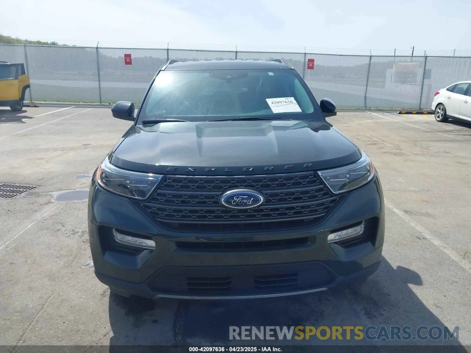 13 Photograph of a damaged car 1FMSK8DH4NGB96648 FORD EXPLORER 2022