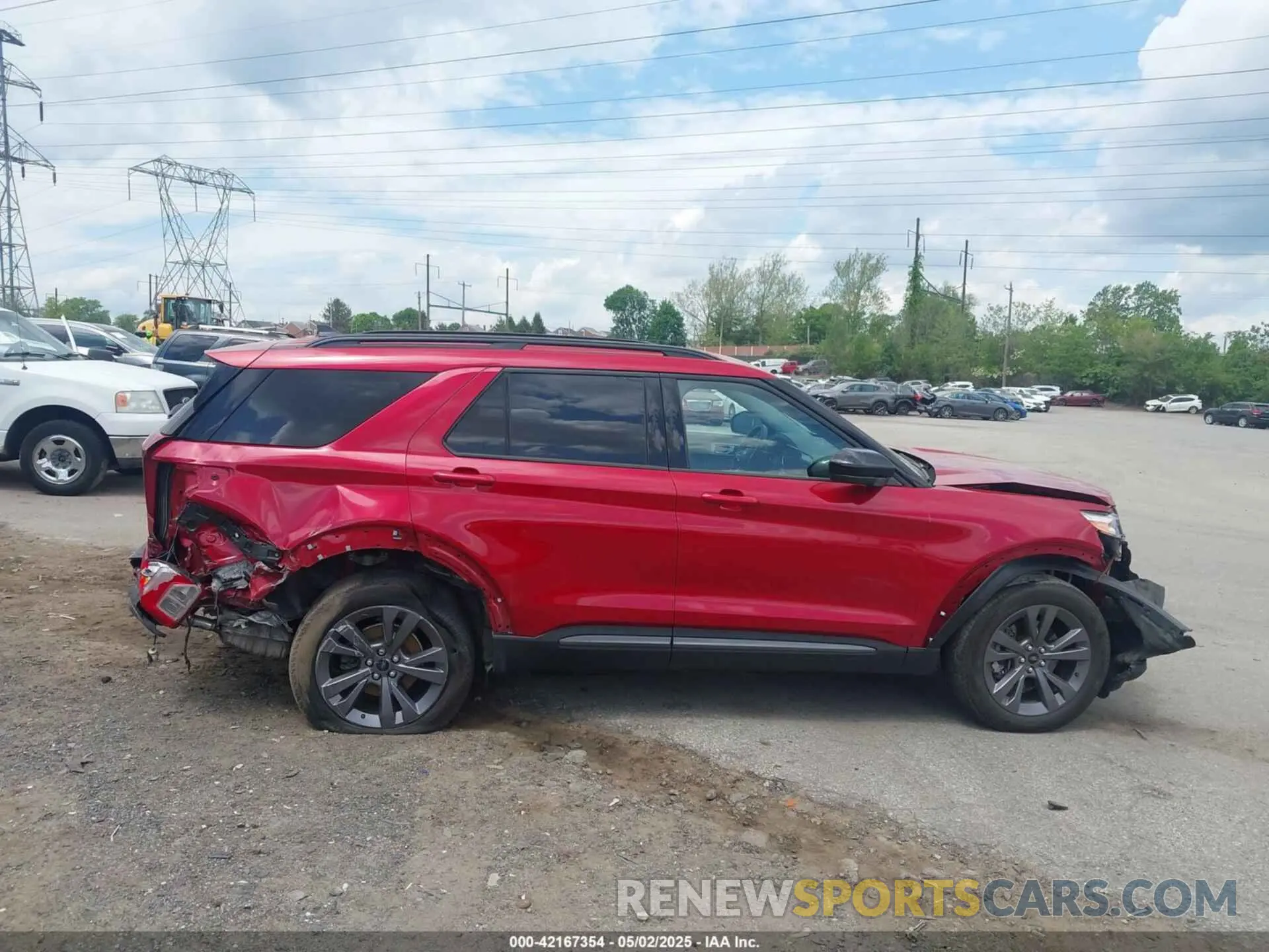 13 Photograph of a damaged car 1FMSK8DH4NGC35593 FORD EXPLORER 2022