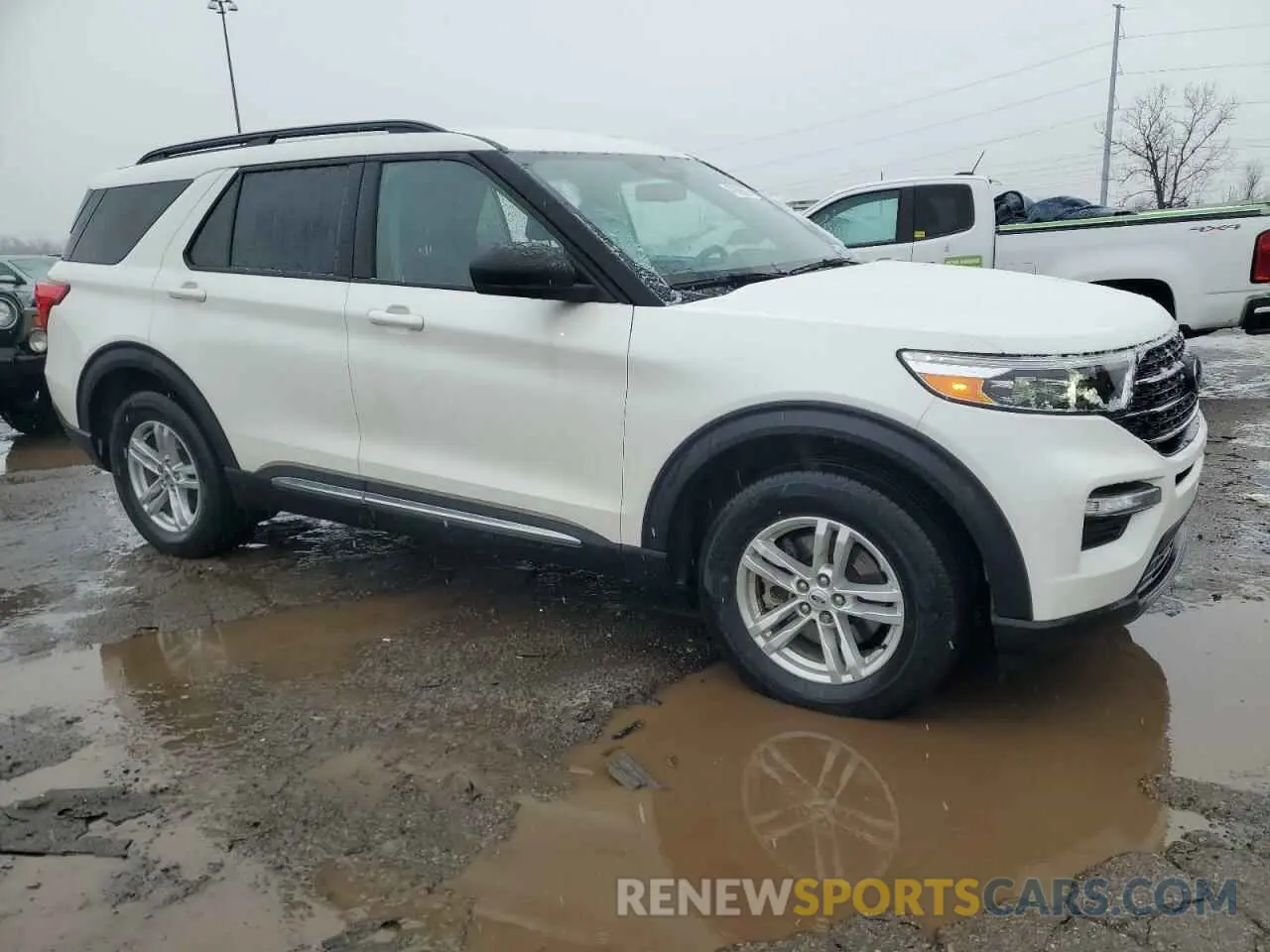 4 Photograph of a damaged car 1FMSK8DH5NGA93917 FORD EXPLORER 2022