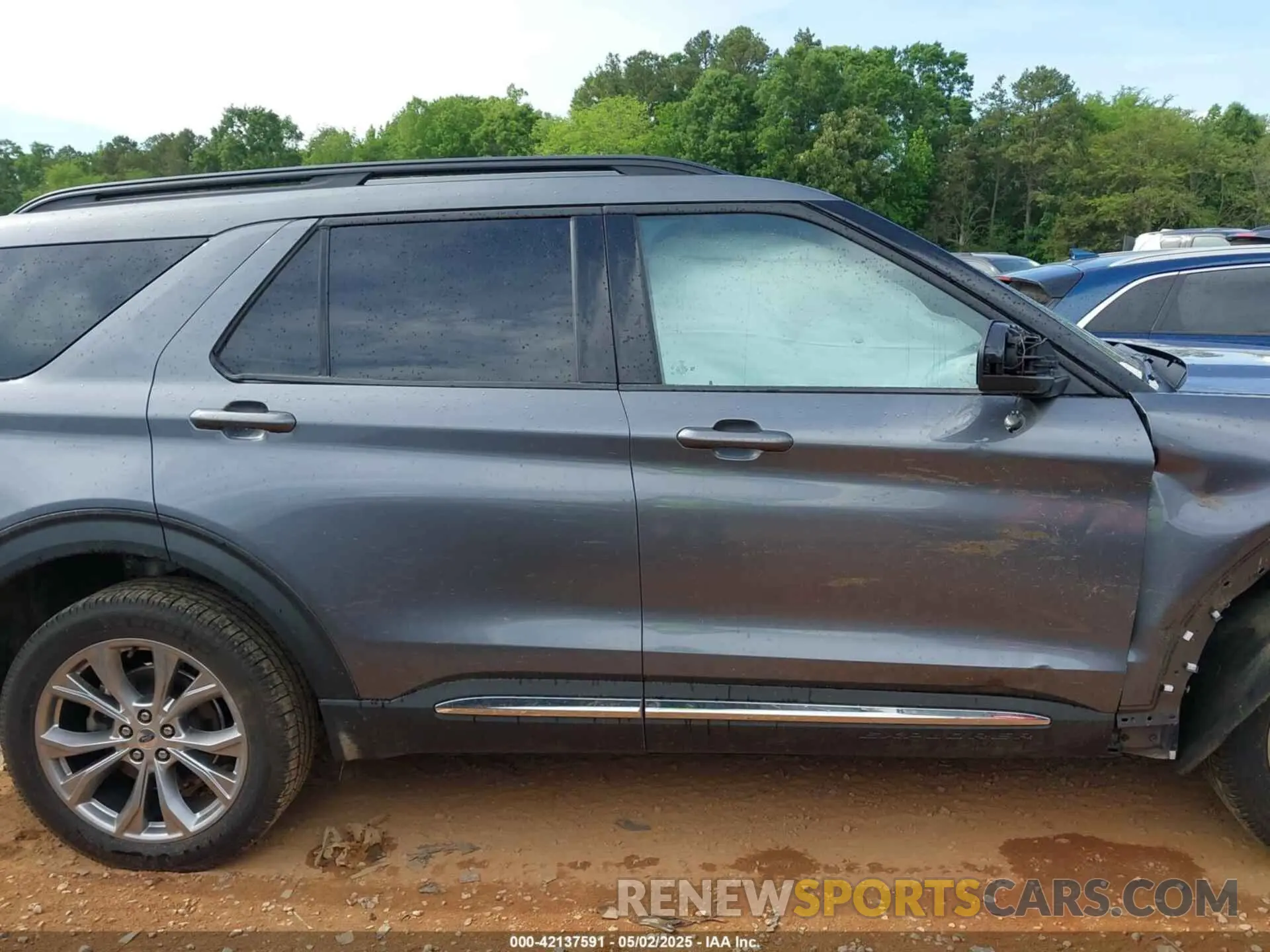 13 Photograph of a damaged car 1FMSK8DH7NGA36408 FORD EXPLORER 2022