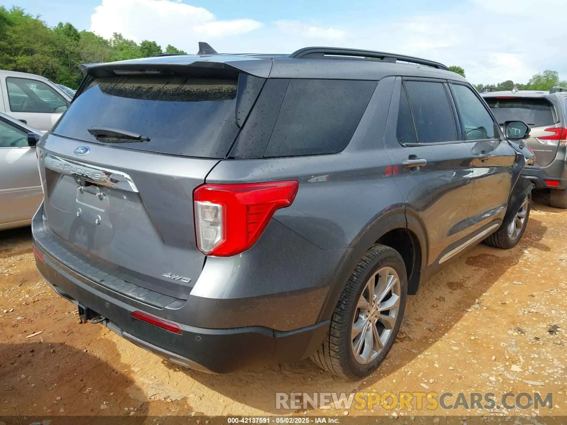4 Photograph of a damaged car 1FMSK8DH7NGA36408 FORD EXPLORER 2022