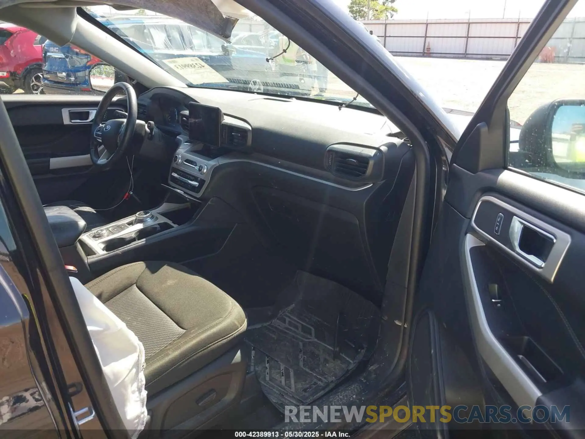 5 Photograph of a damaged car 1FMSK8DH7NGA38403 FORD EXPLORER 2022
