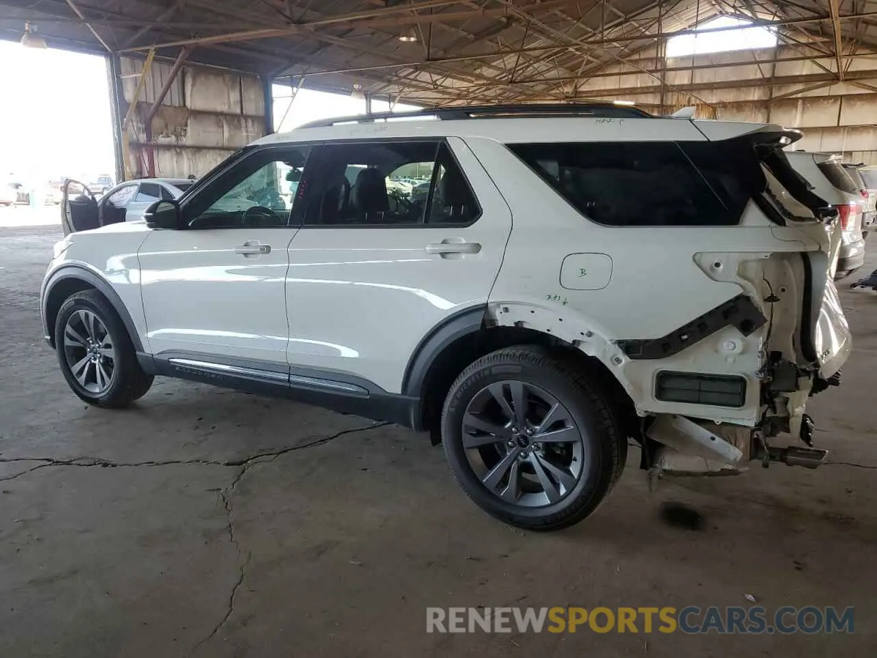 2 Photograph of a damaged car 1FMSK8DH8NGA23358 FORD EXPLORER 2022
