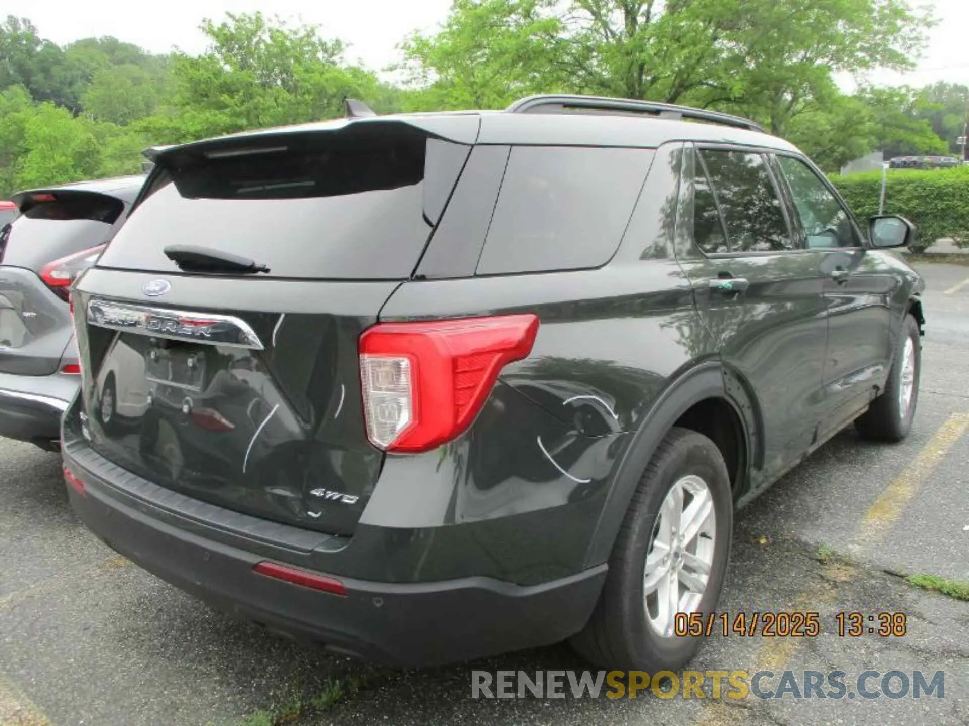 3 Фотография поврежденного автомобиля 1FMSK8DH8NGA60622 FORD EXPLORER 2022