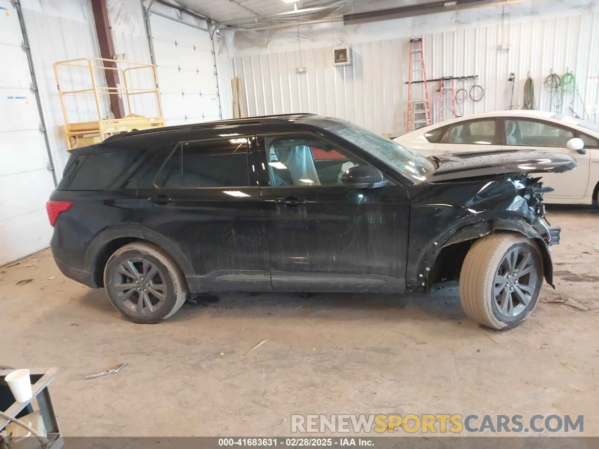 13 Photograph of a damaged car 1FMSK8DH8NGB51521 FORD EXPLORER 2022