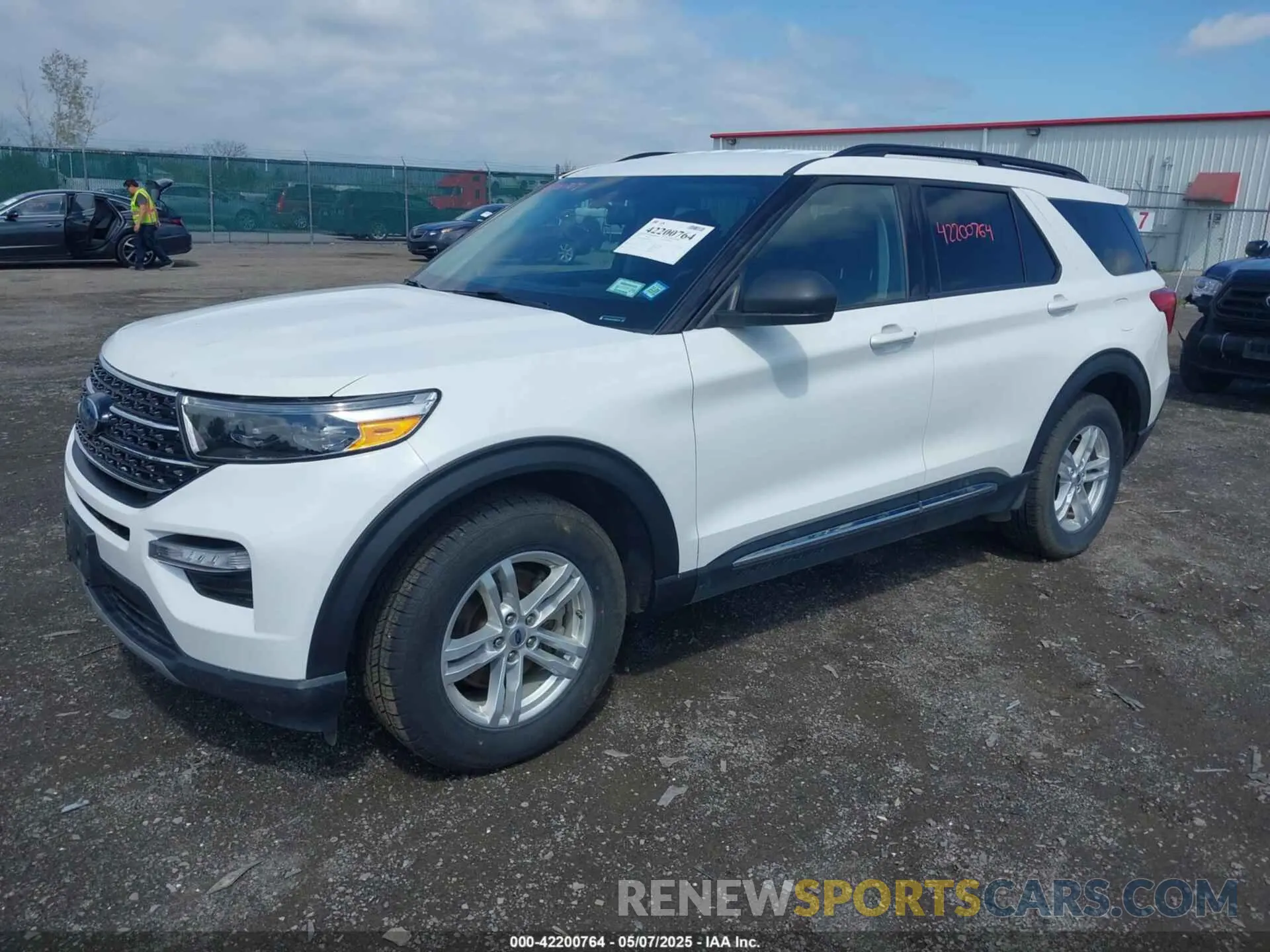 2 Photograph of a damaged car 1FMSK8DH8NGB99424 FORD EXPLORER 2022