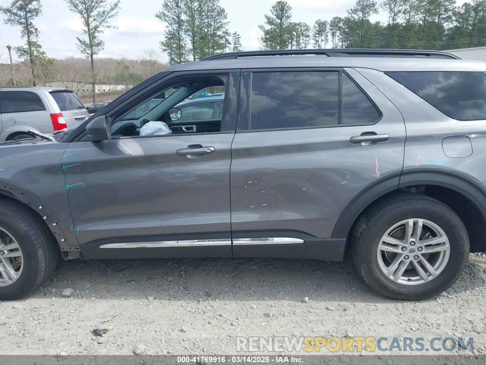 14 Photograph of a damaged car 1FMSK8DH9NGA23286 FORD EXPLORER 2022