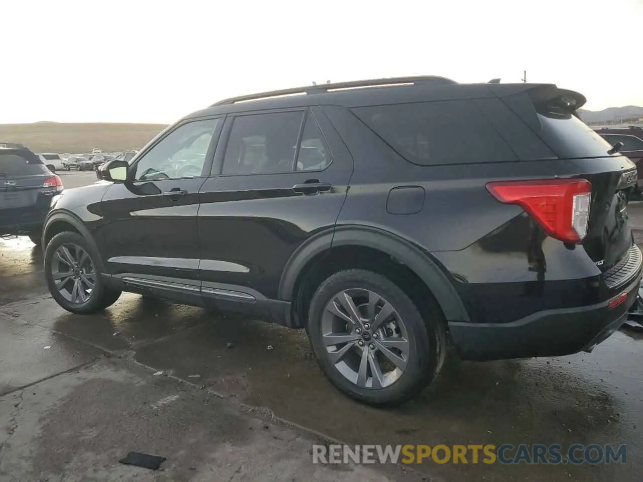 2 Photograph of a damaged car 1FMSK8DH9NGA83908 FORD EXPLORER 2022