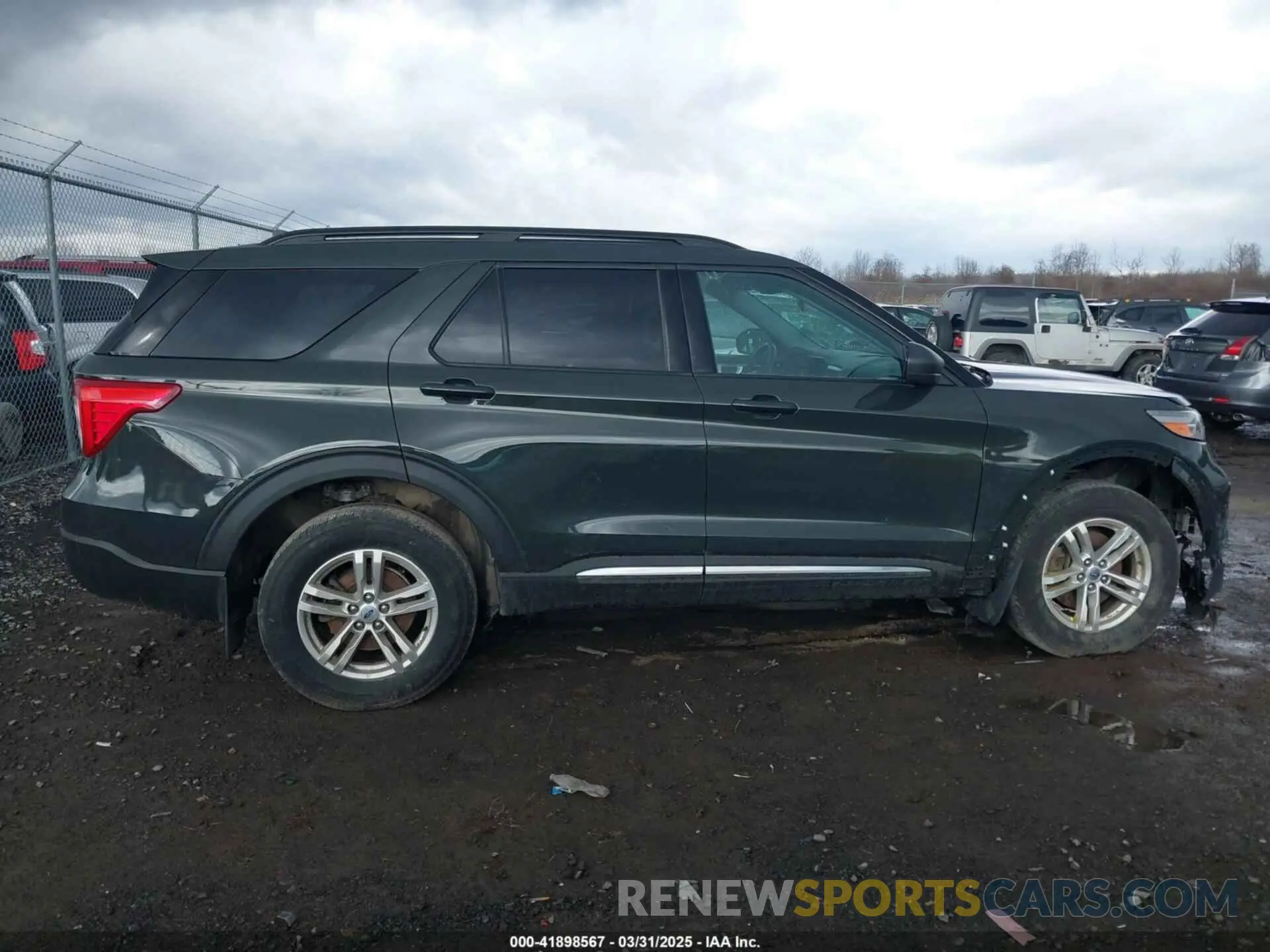 14 Photograph of a damaged car 1FMSK8DH9NGB22948 FORD EXPLORER 2022
