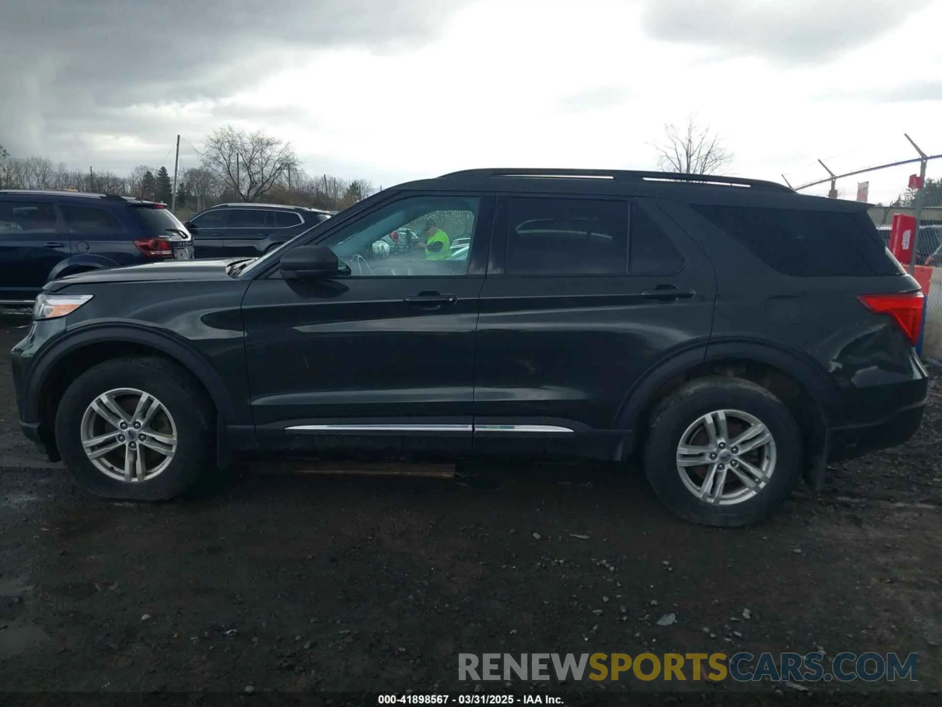 15 Photograph of a damaged car 1FMSK8DH9NGB22948 FORD EXPLORER 2022