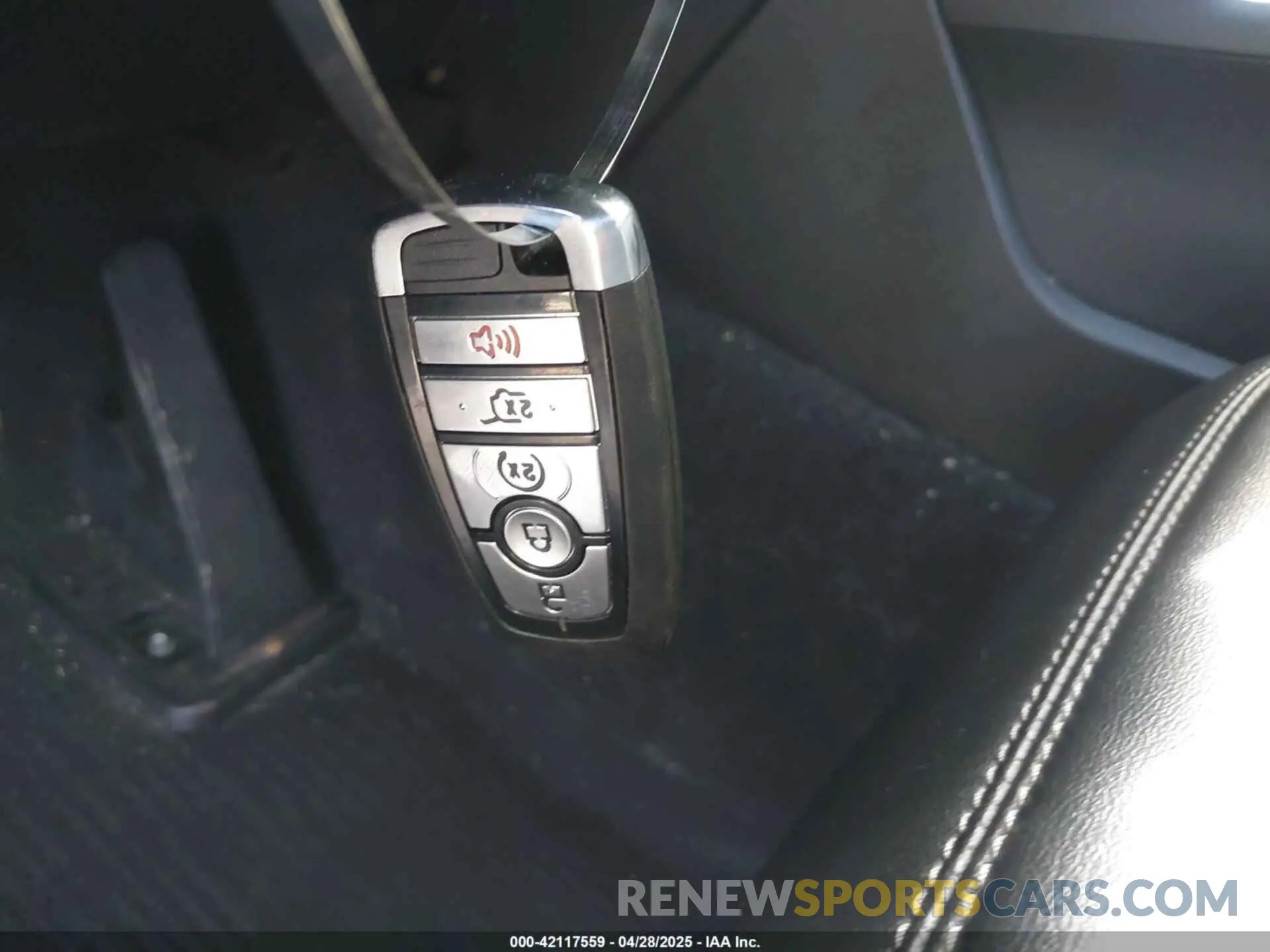 11 Фотография поврежденного автомобиля 1FMSK8DH9NGB27633 FORD EXPLORER 2022
