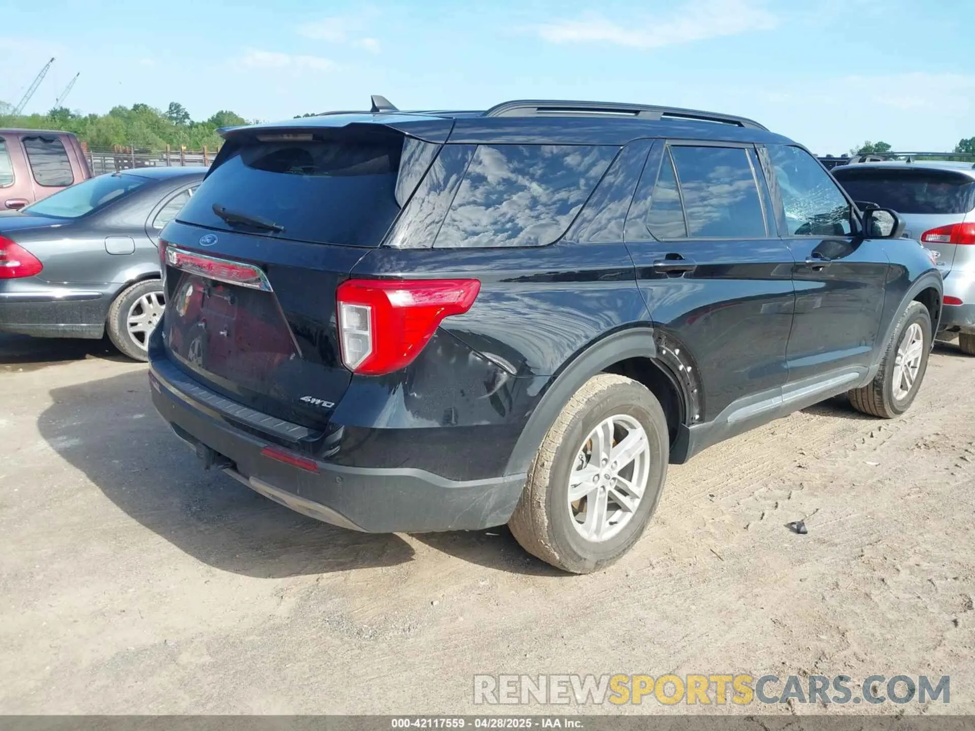 4 Фотография поврежденного автомобиля 1FMSK8DH9NGB27633 FORD EXPLORER 2022
