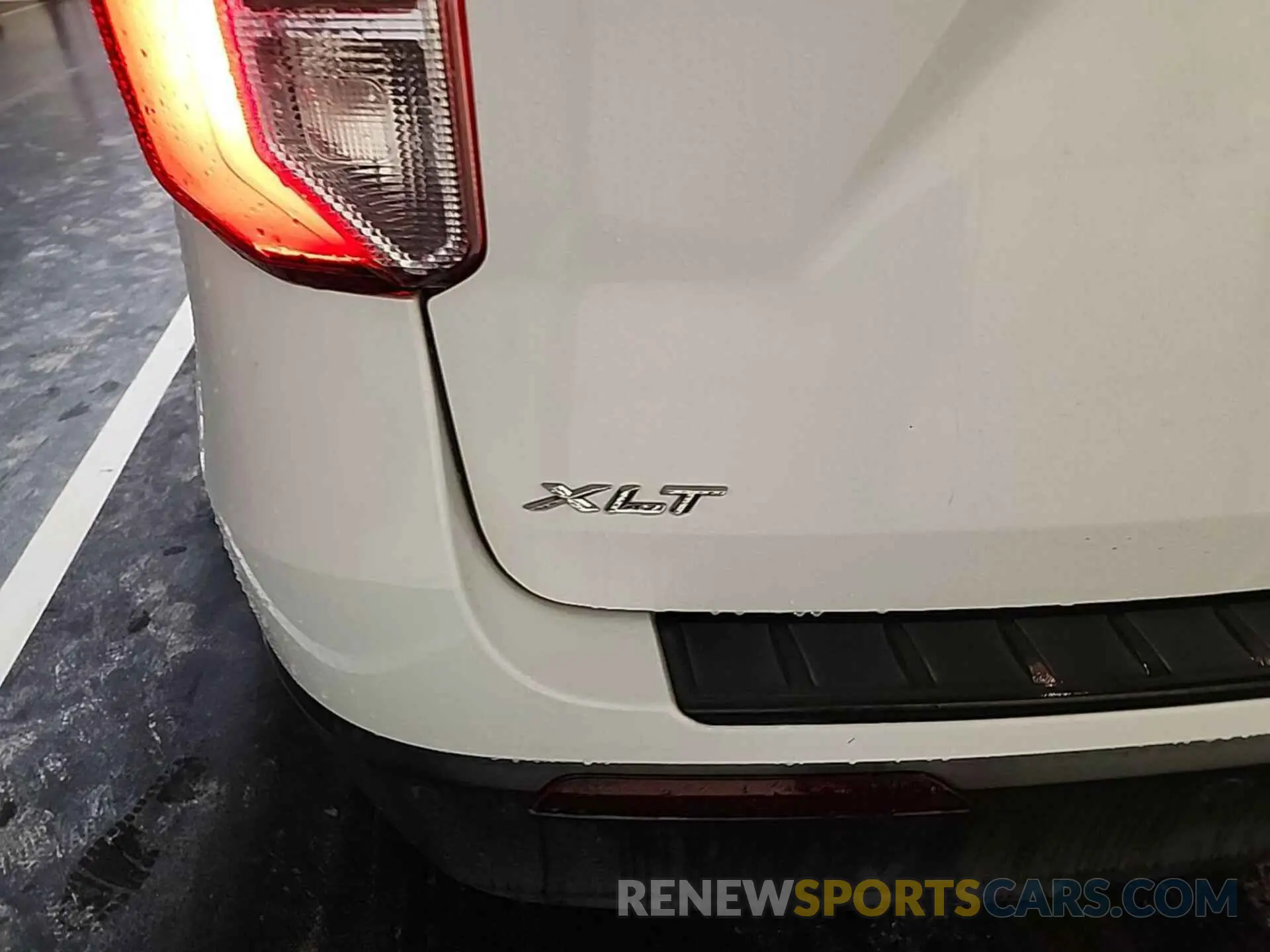3 Photograph of a damaged car 1FMSK8DHXNGA32255 FORD EXPLORER 2022