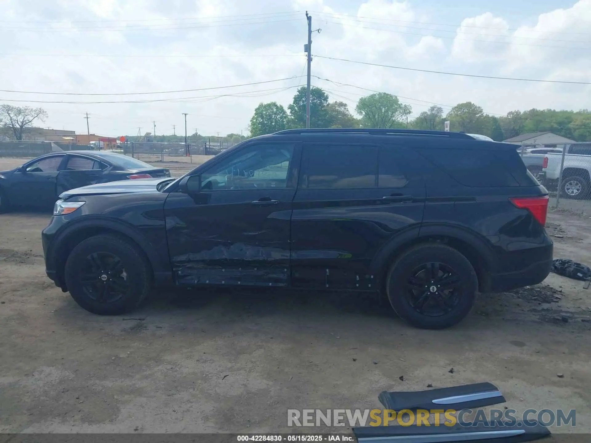 15 Photograph of a damaged car 1FMSK8DHXNGB24563 FORD EXPLORER 2022