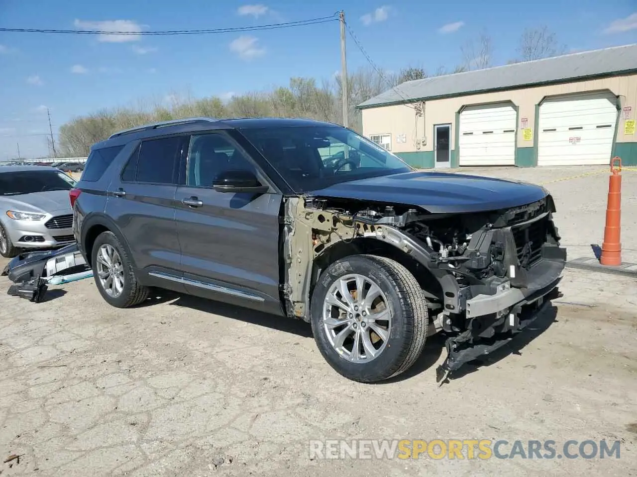 4 Photograph of a damaged car 1FMSK8FH3NGB79899 FORD EXPLORER 2022