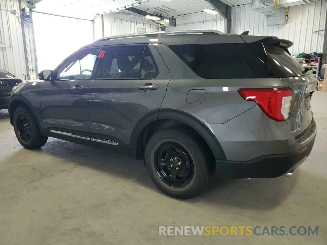 2 Photograph of a damaged car 1FMSK8FH8NGB21657 FORD EXPLORER 2022