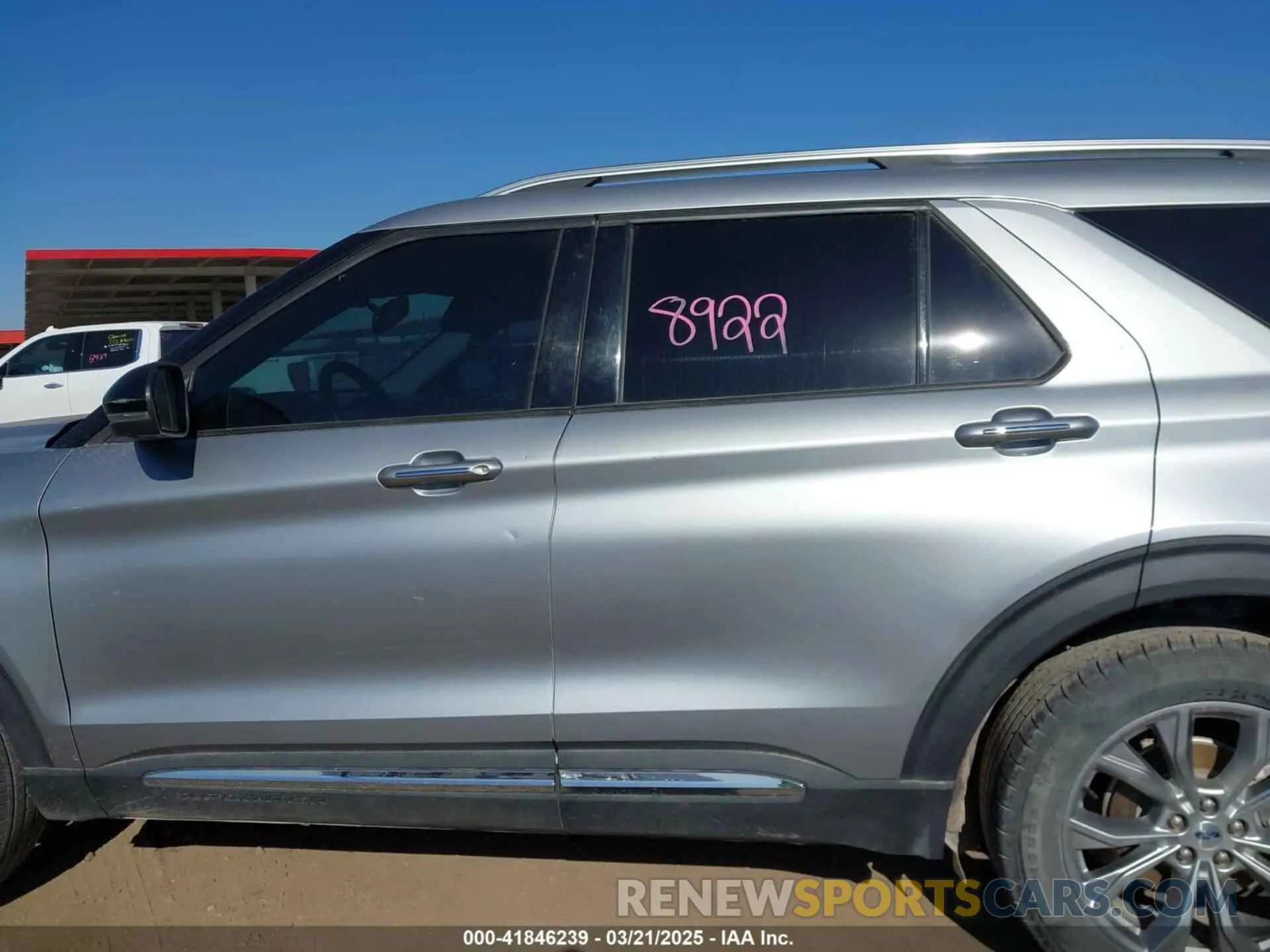 13 Photograph of a damaged car 1FMSK8FH9NGB29363 FORD EXPLORER 2022
