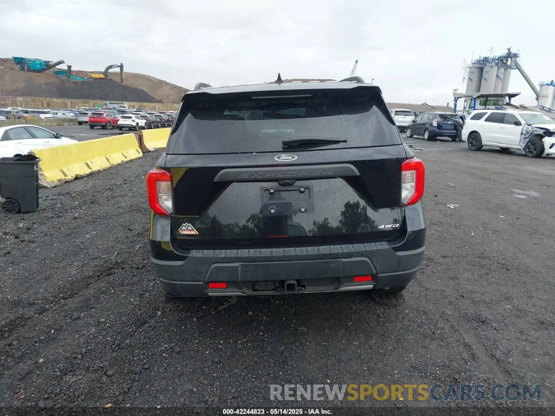 16 Photograph of a damaged car 1FMSK8JH0NGA82571 FORD EXPLORER 2022