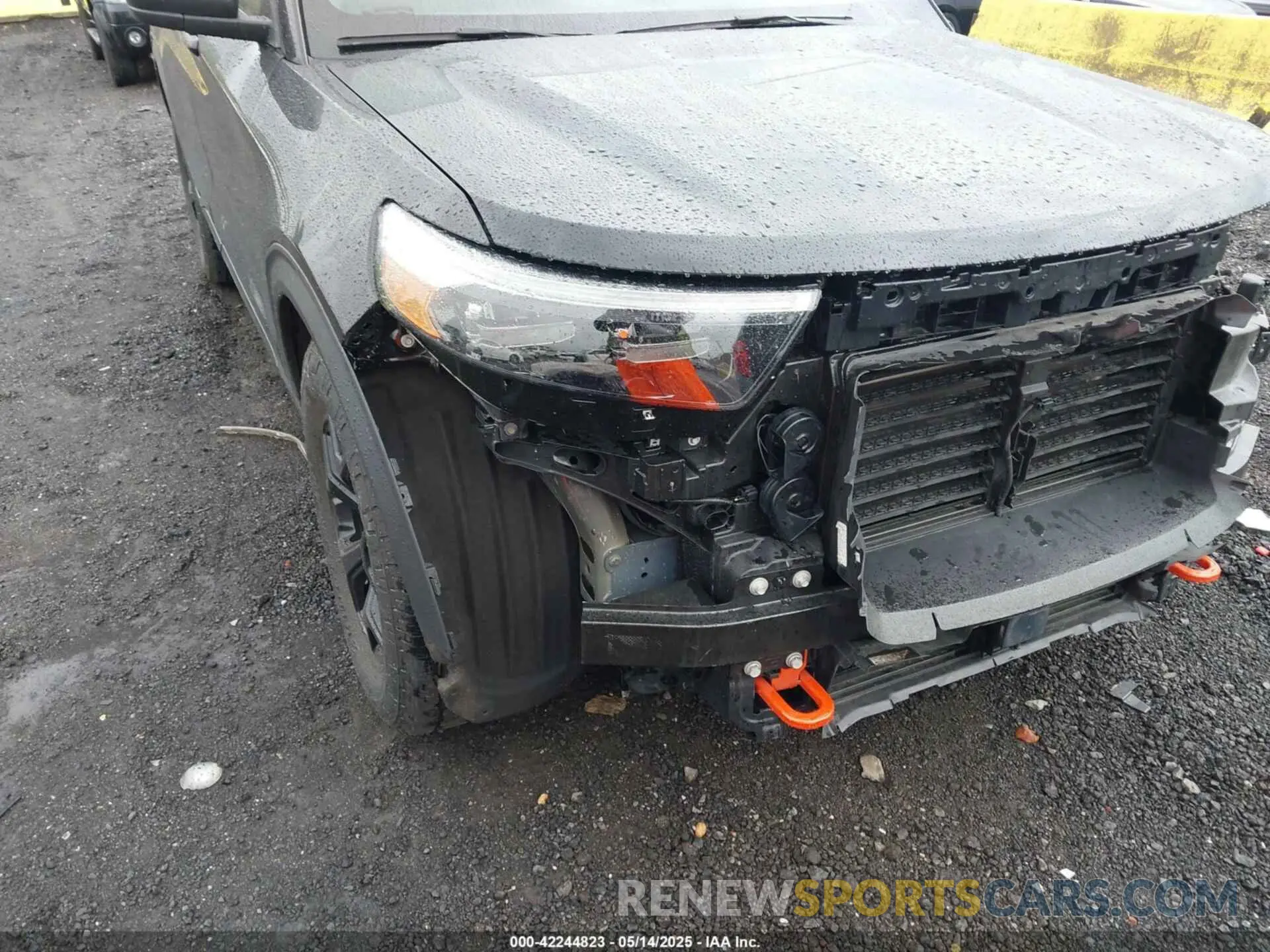 17 Photograph of a damaged car 1FMSK8JH0NGA82571 FORD EXPLORER 2022