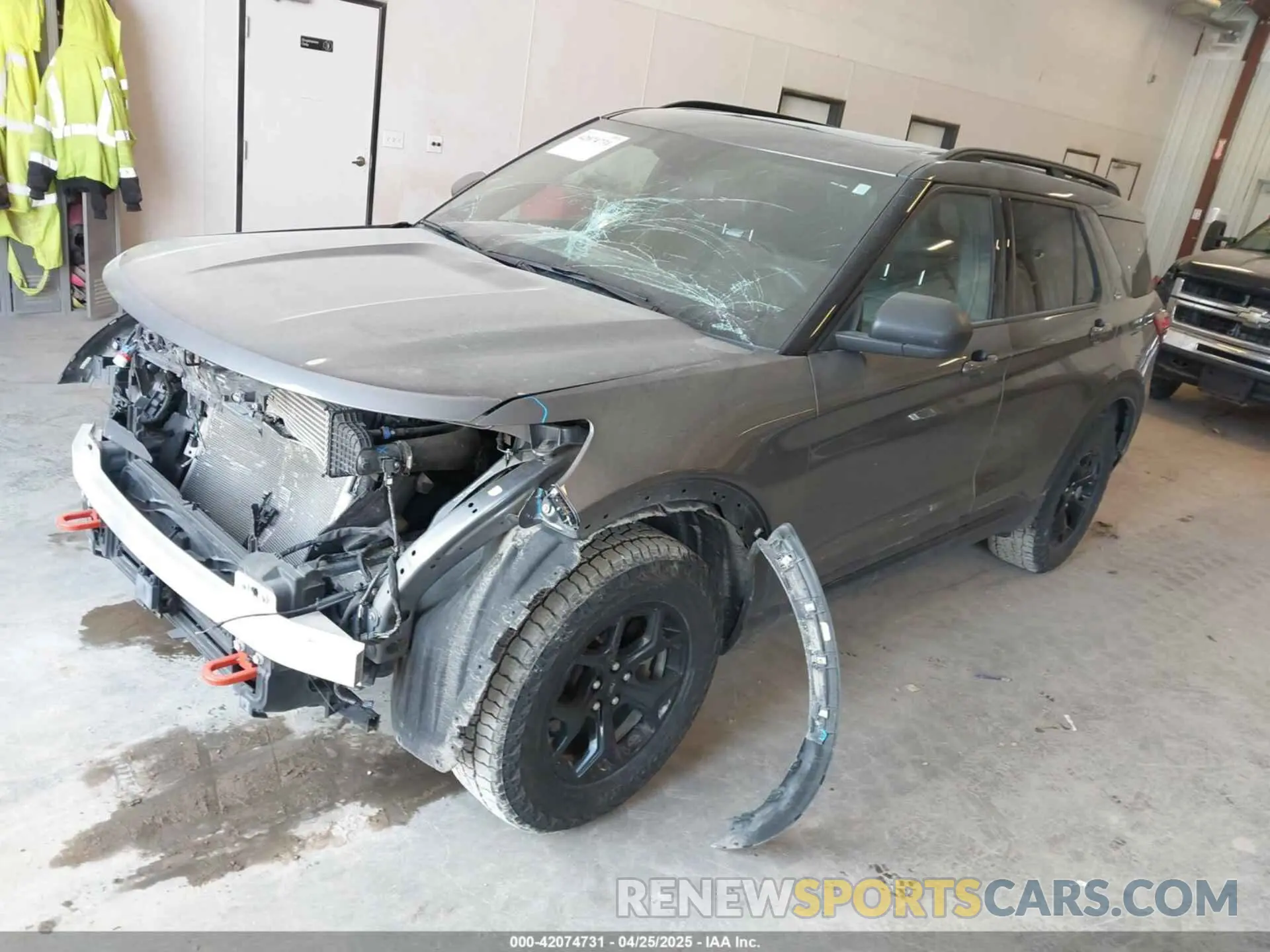 2 Photograph of a damaged car 1FMSK8JH1NGA67738 FORD EXPLORER 2022