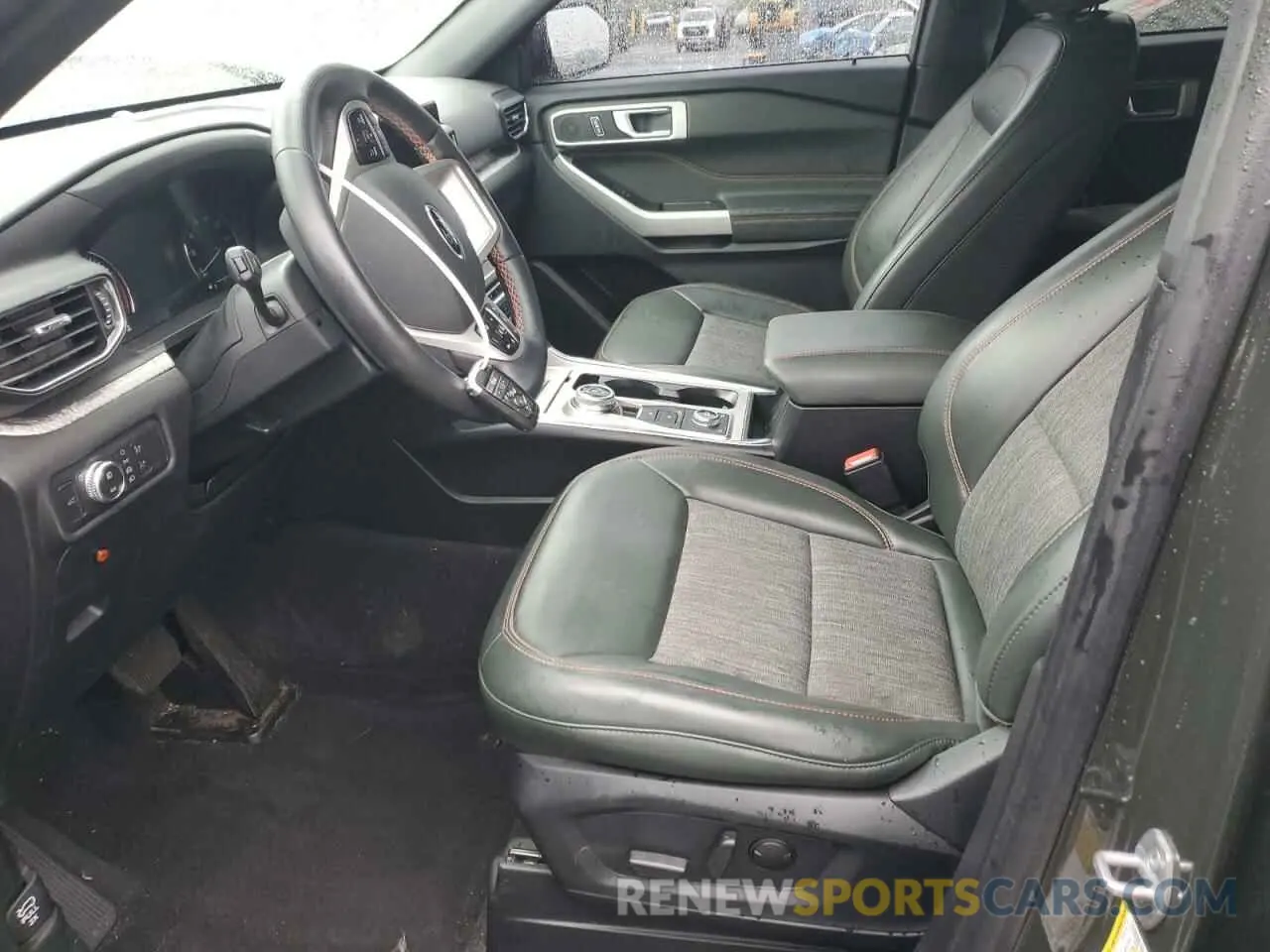 7 Фотография поврежденного автомобиля 1FMSK8JH1NGB69735 FORD EXPLORER 2022