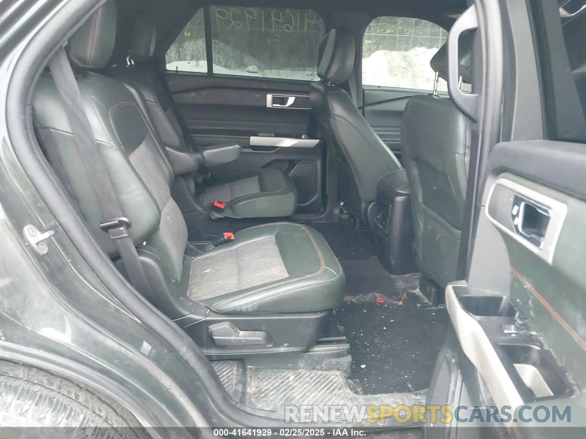 8 Фотография поврежденного автомобиля 1FMSK8JH2NGB22438 FORD EXPLORER 2022