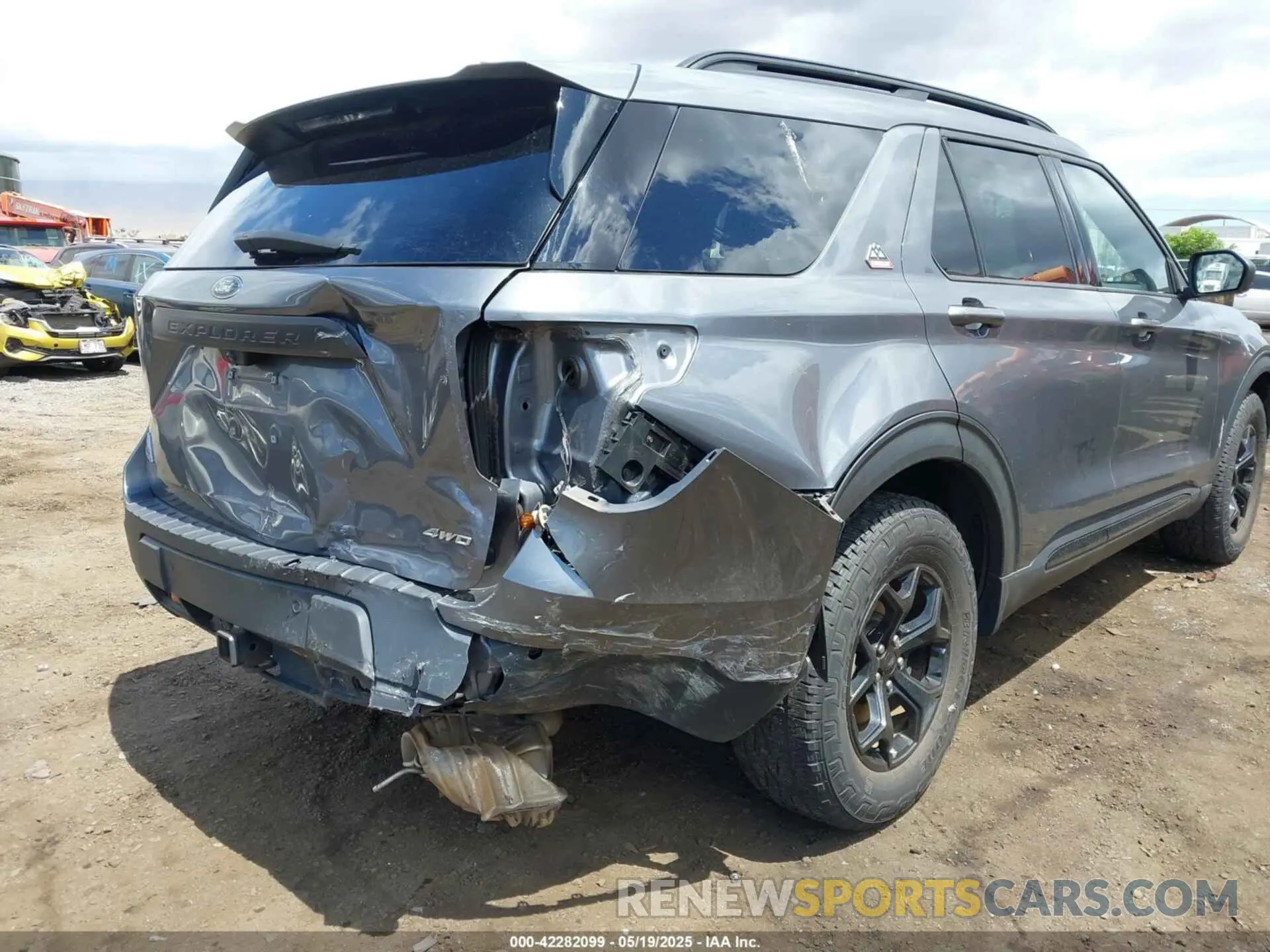 6 Фотография поврежденного автомобиля 1FMSK8JH4NGB87078 FORD EXPLORER 2022