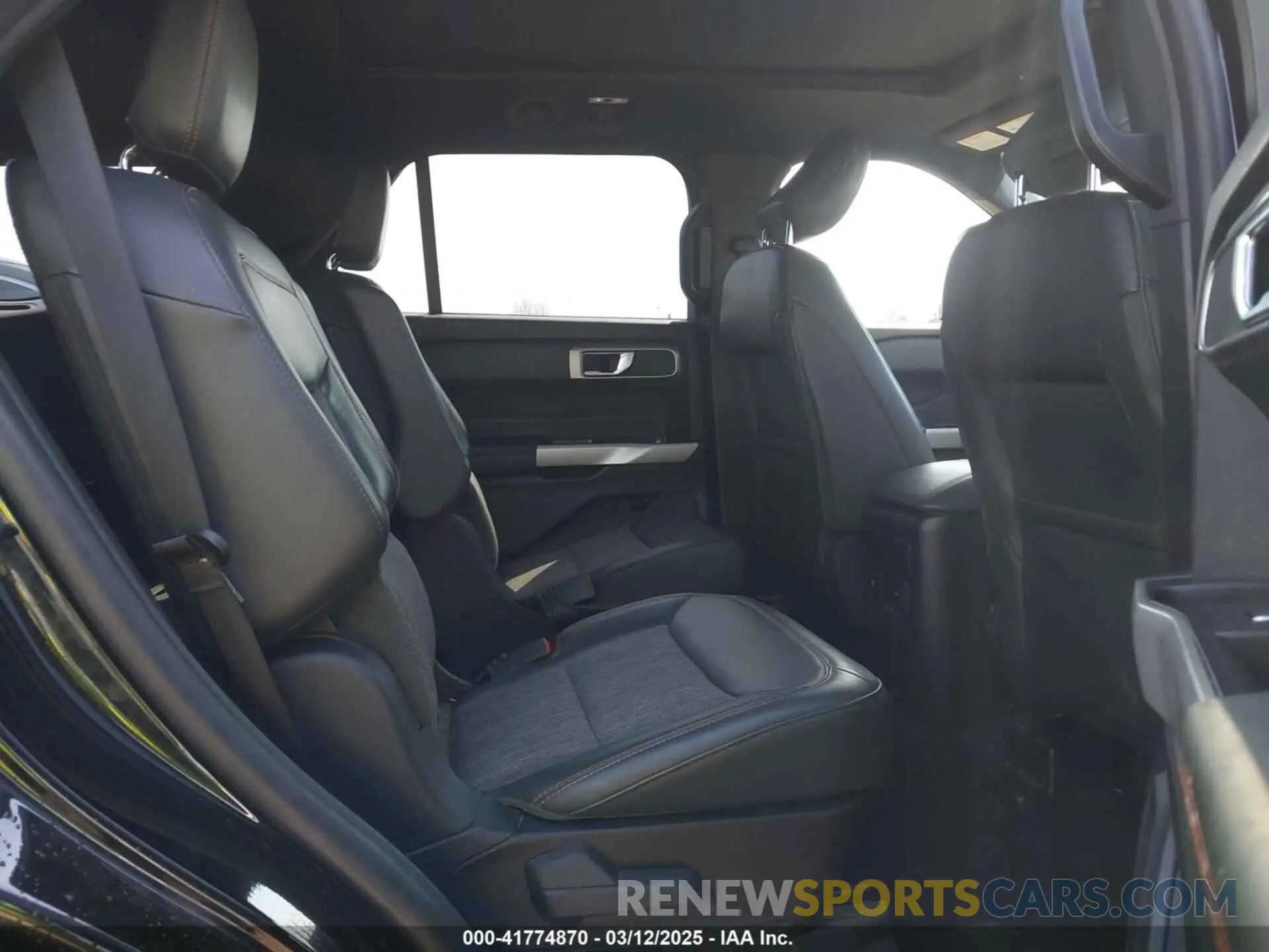 8 Фотография поврежденного автомобиля 1FMSK8JH7NGB10365 FORD EXPLORER 2022