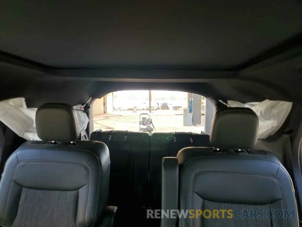 10 Фотография поврежденного автомобиля 1FMSK8JH8NGB40572 FORD EXPLORER 2022