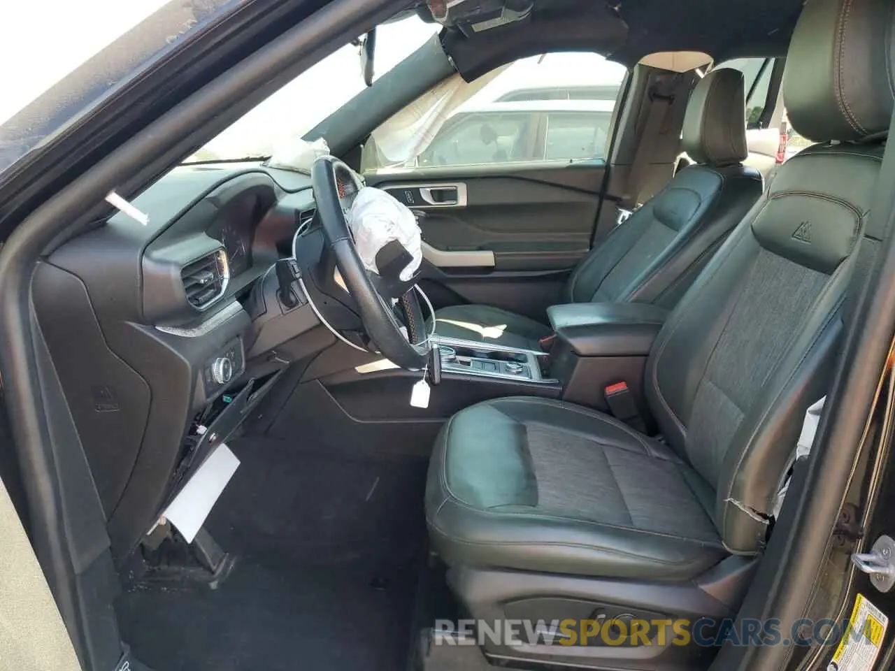 7 Фотография поврежденного автомобиля 1FMSK8JH8NGB40572 FORD EXPLORER 2022
