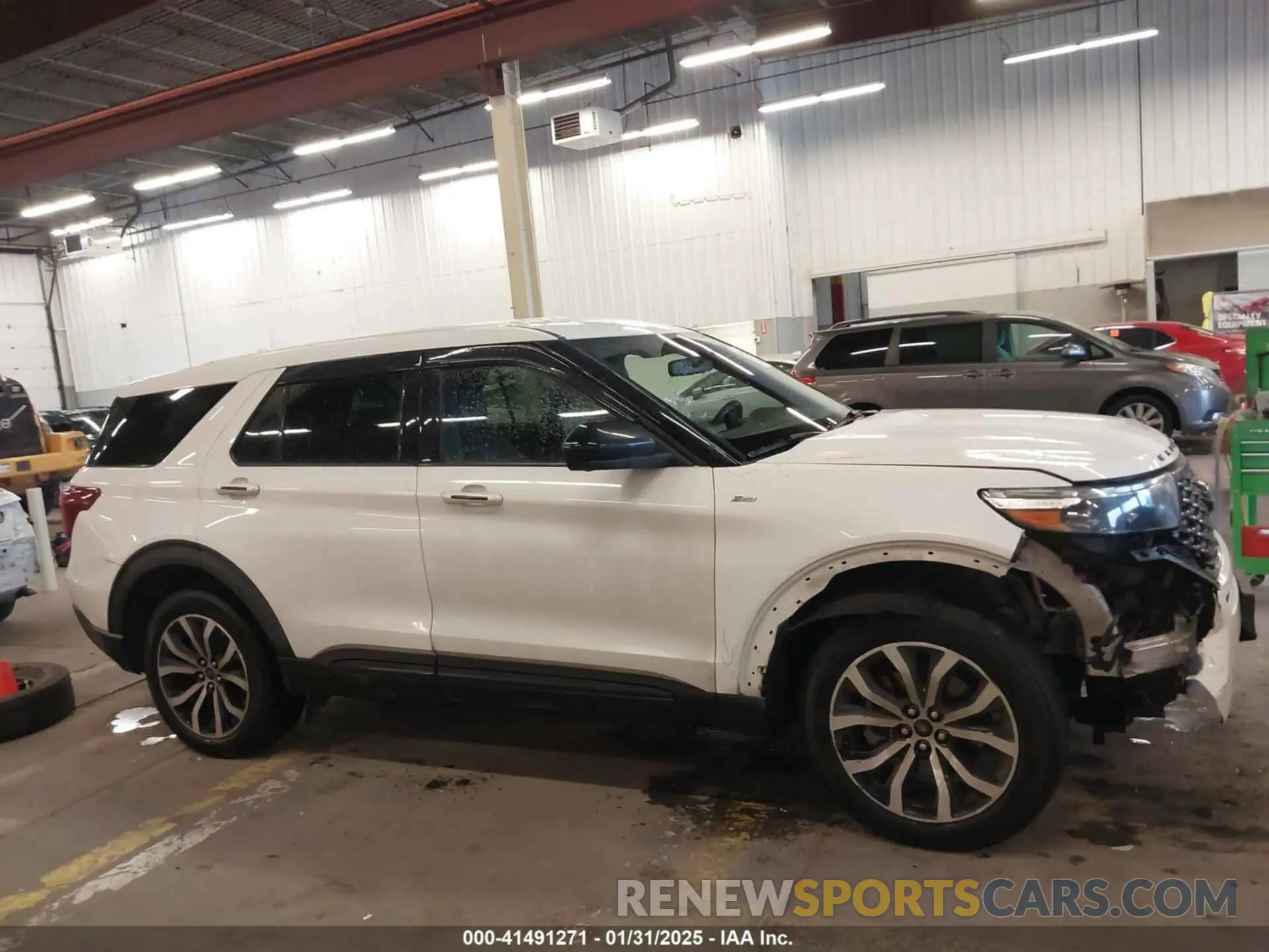 14 Фотография поврежденного автомобиля 1FMSK8KHXNGB57162 FORD EXPLORER 2022