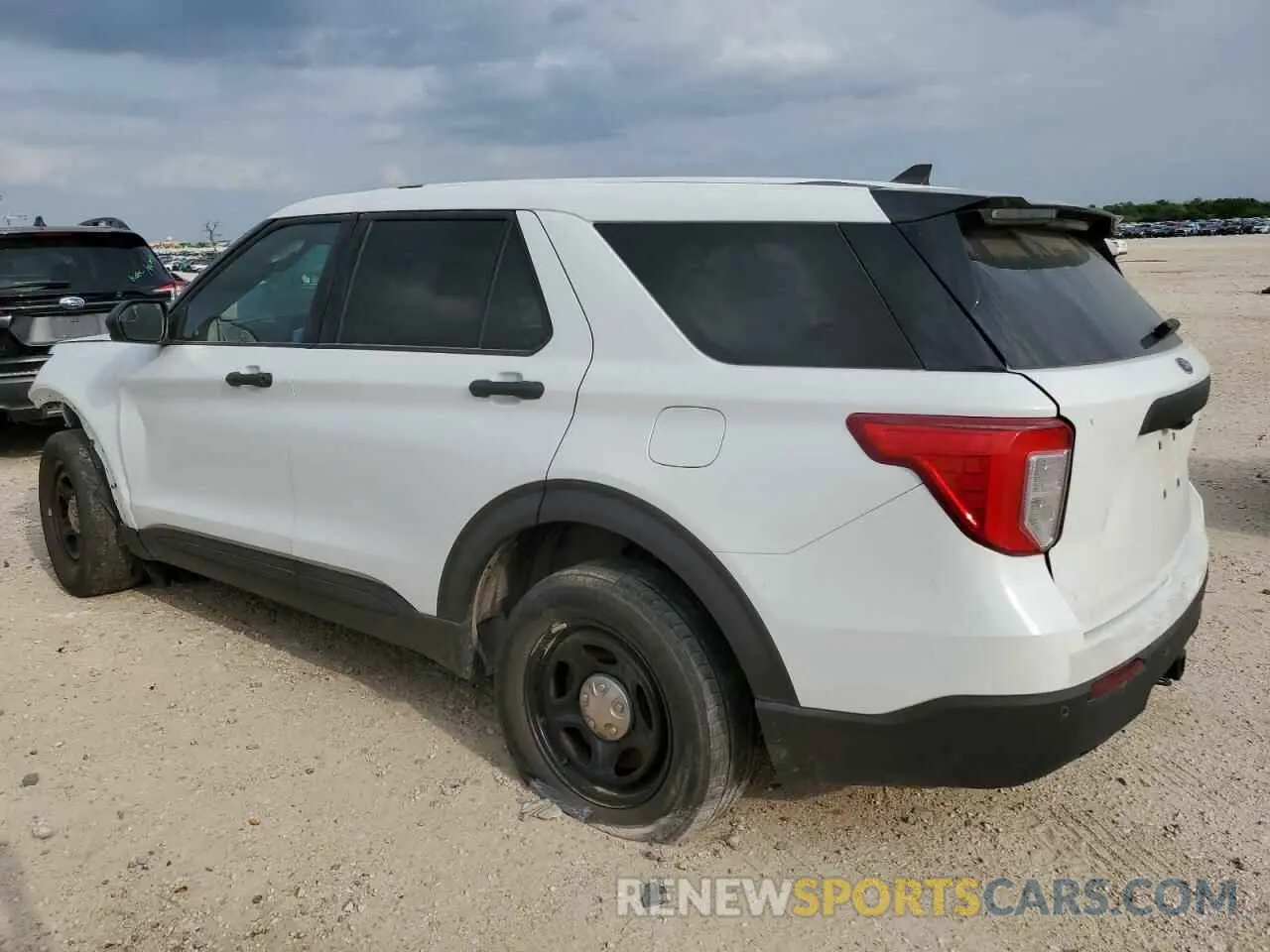 2 Фотография поврежденного автомобиля 1FM5K8AB7PGA85592 FORD EXPLORER 2023